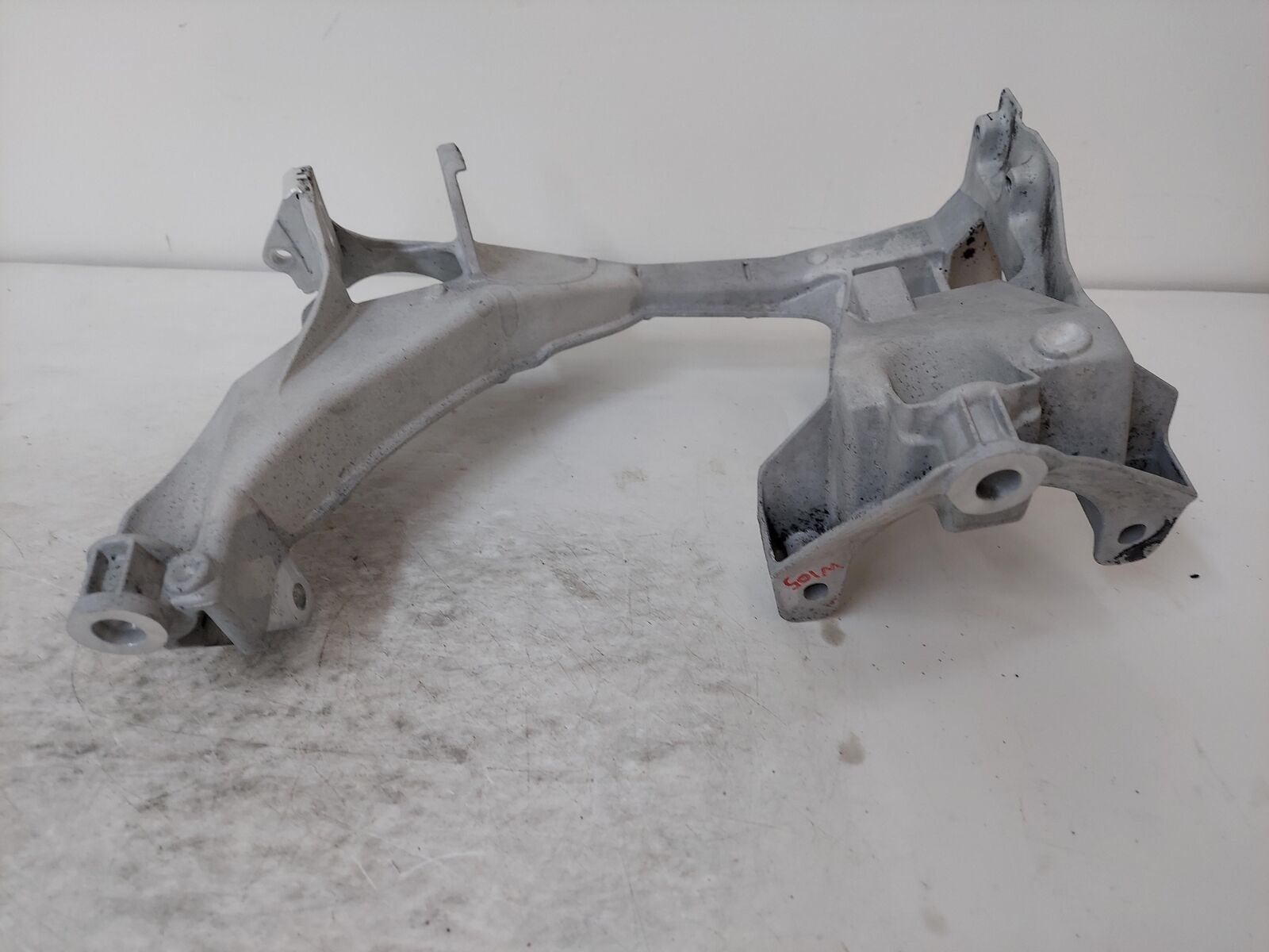 14-19 PORSCHE CAYMAN 718 REAR RIGHT SUB FRAME CROSSMEMBER SIDE END SECTION