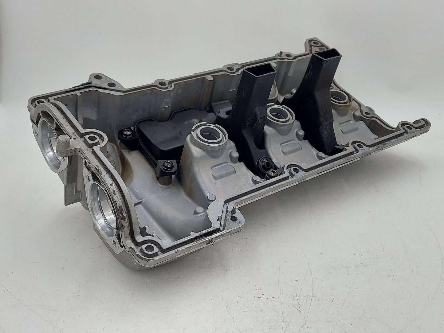 15-18 PORSCHE MACAN VALVE COVER RH 94610513546 94610523545 95B 3.0L TURBO