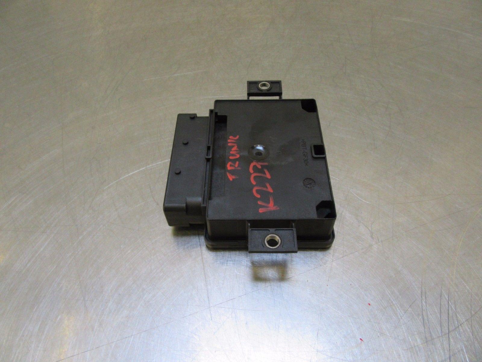 K227 2013 MERCEDES CLA250 PARKING BRAKE CONTROL MODULE A2469005203