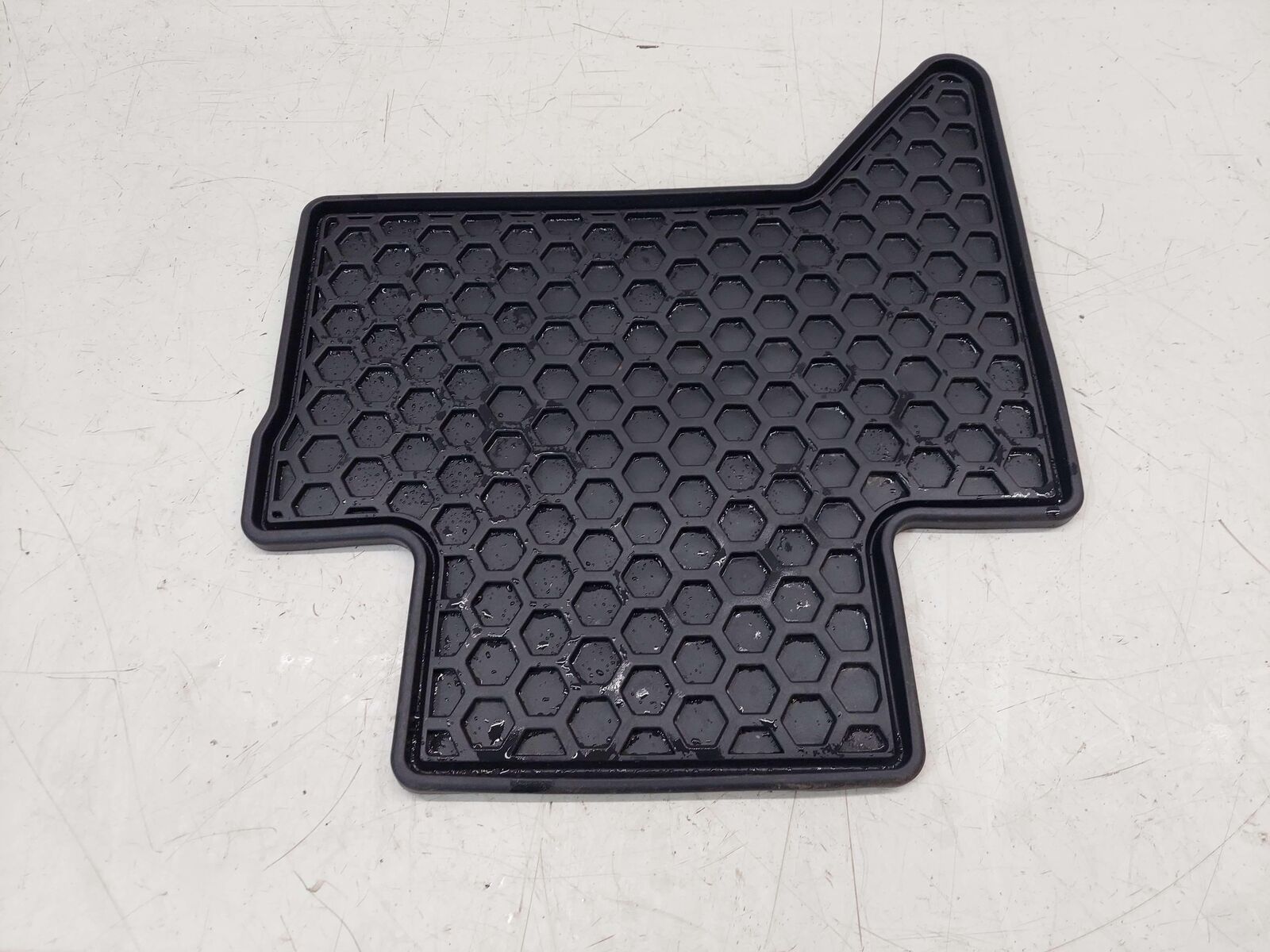 2017 TOYOTA TACOMA REAR FLOOR MAT OEM RUBBER SET & CREW CAB PU320-3516A-P1 OEM