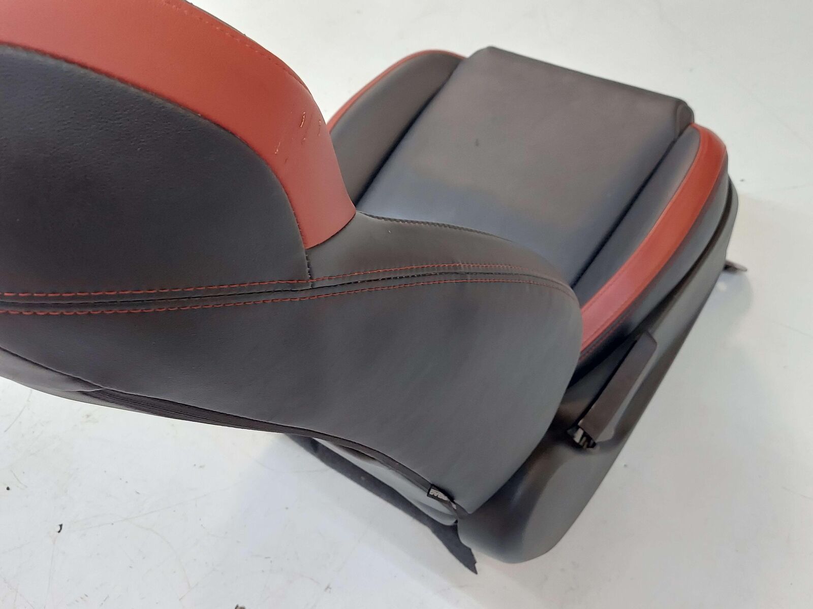 15-21 Subaru WRX Sti Black & Red Leather Seat Set *Notes*