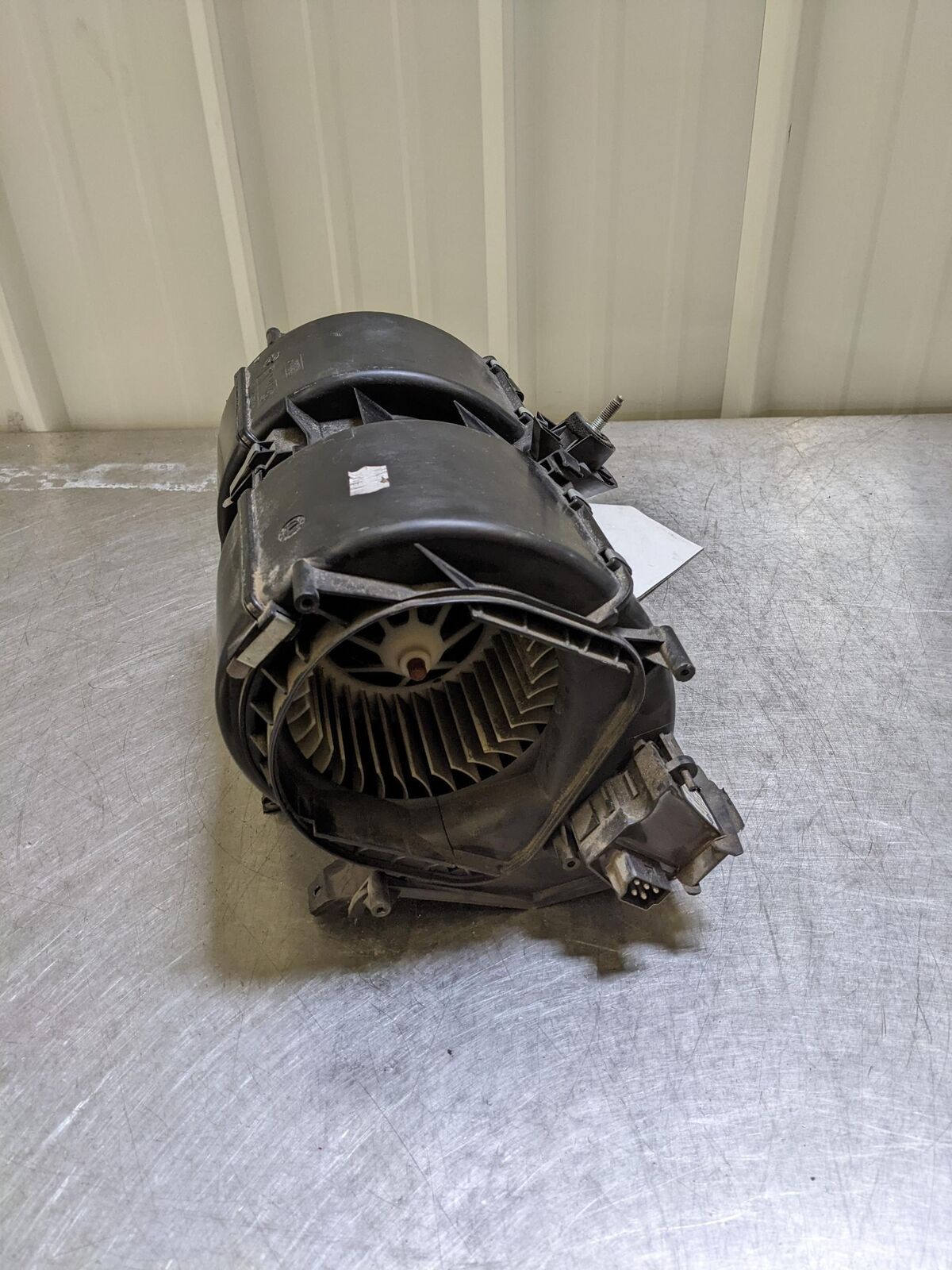 03-12 Range Rover front Heater Blower Motor