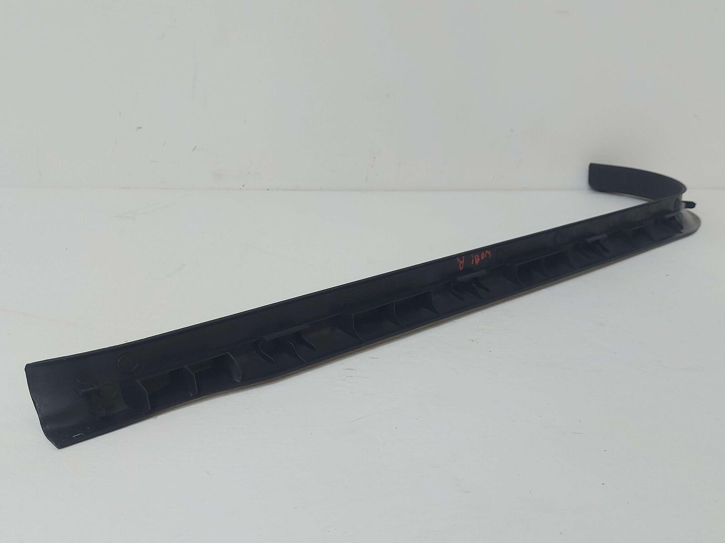 2009 Nissan GT-R RH Right Inner Scuff Sill Plate Kick Panel 769B4JF00A *Scuffs*