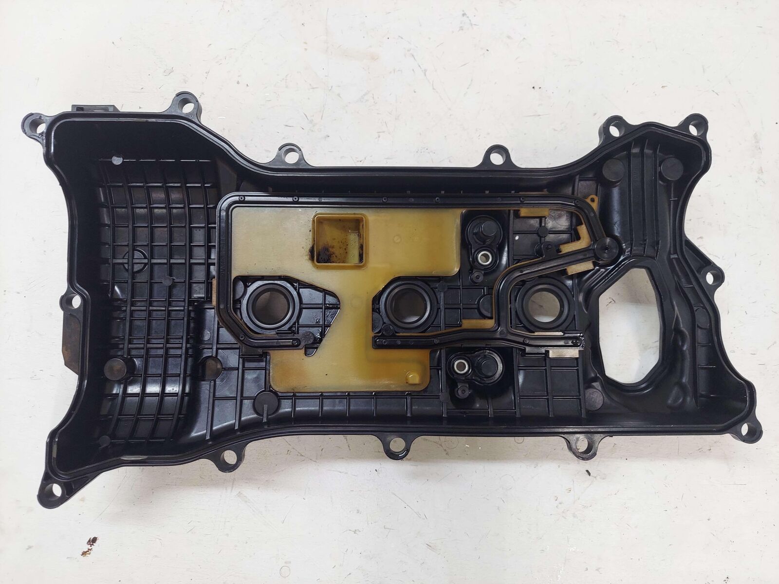 17-19 TOYOTA HIGHLANDER RIGHT VALVE COVER 3.5L 112010P010