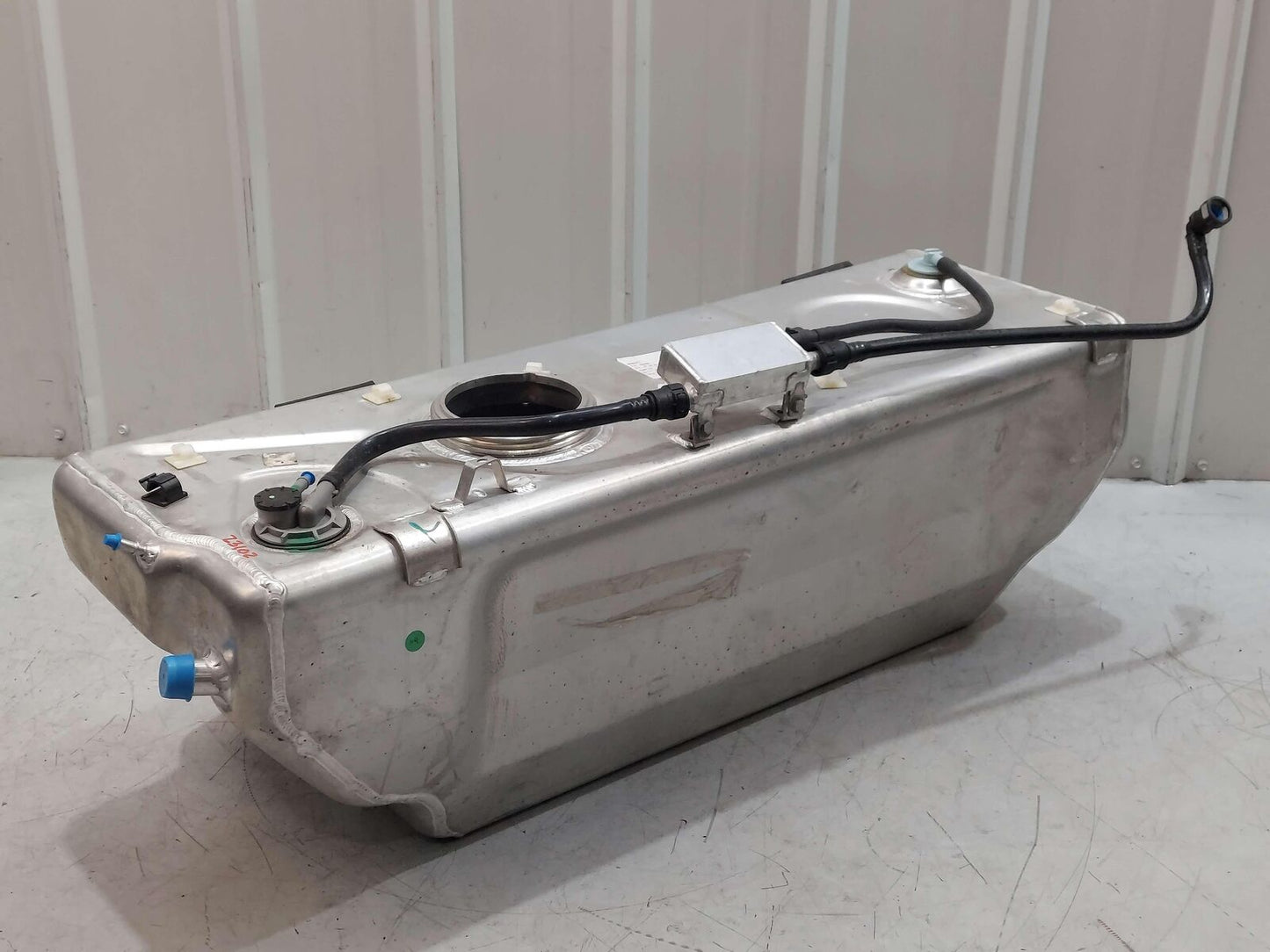 2010 Maserati GranTurismo S M145 Coupe FUEL TANK 224450