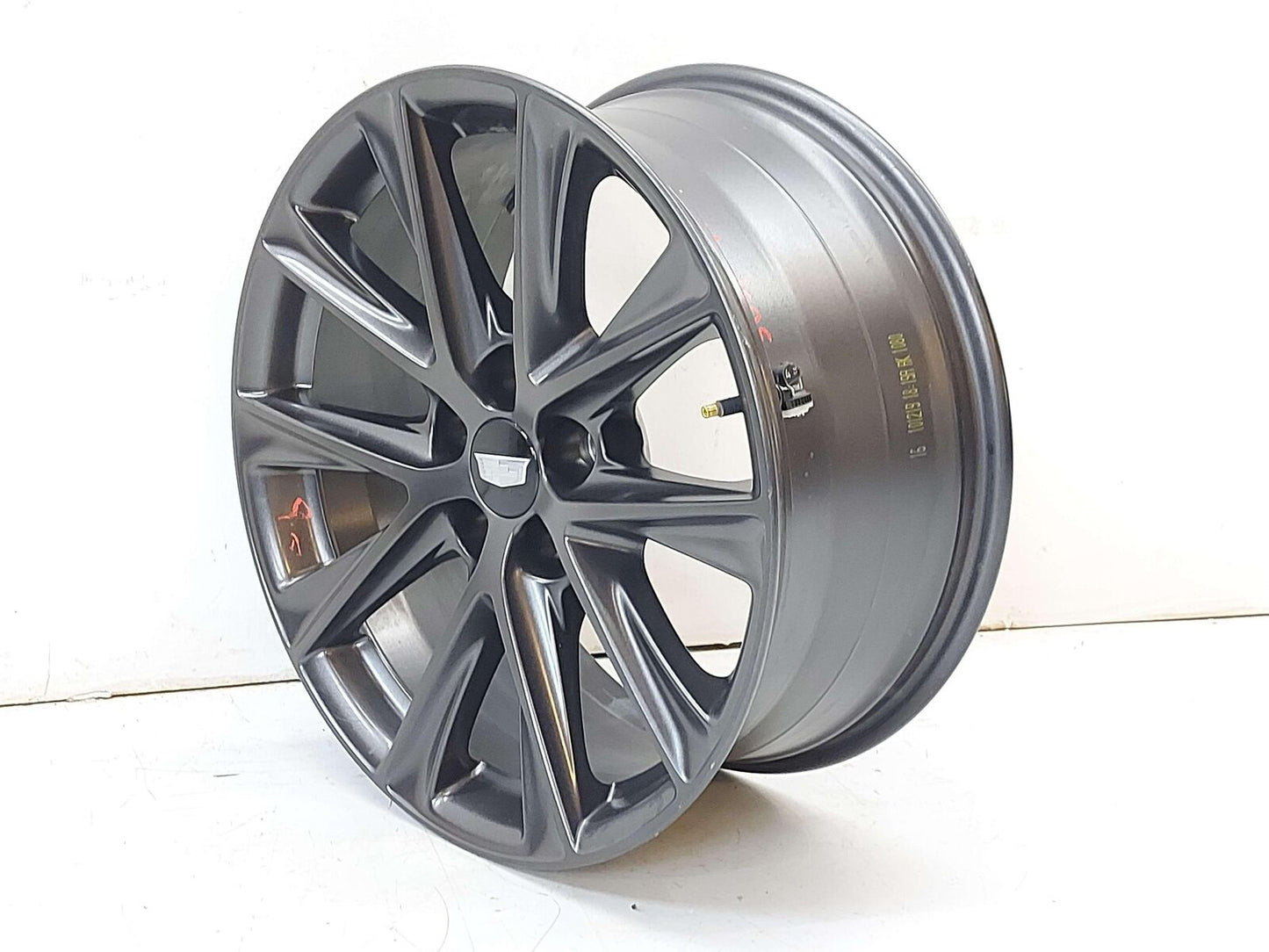 20-23 CADILLAC CT5 WHEEL RIM 19X8.5" 10 SPOKE GRAPHITE BLACK 84004238 *CHIPS*