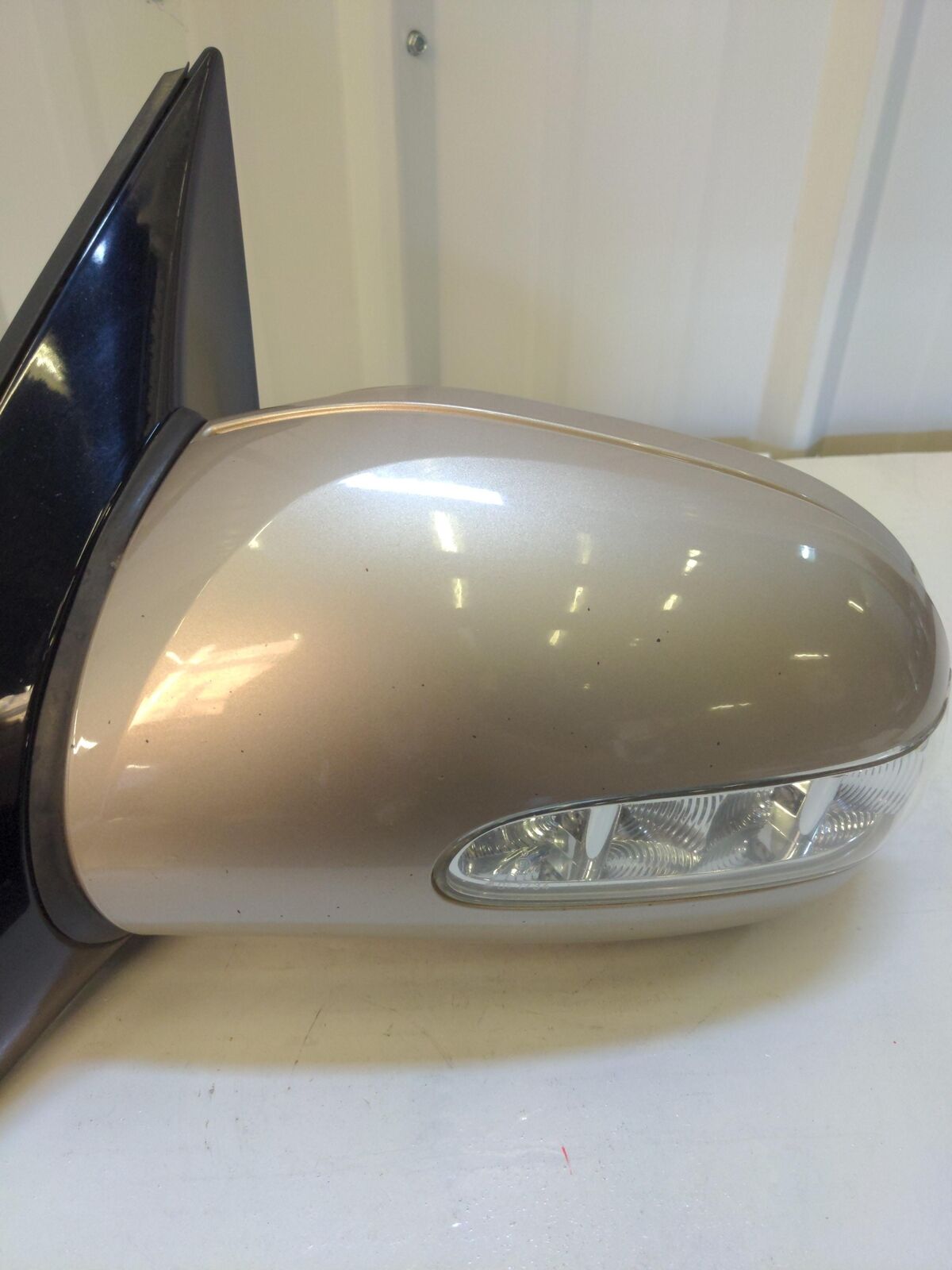 06 07 08 09 10 MERCEDES R350 Left Door Mirror Gold