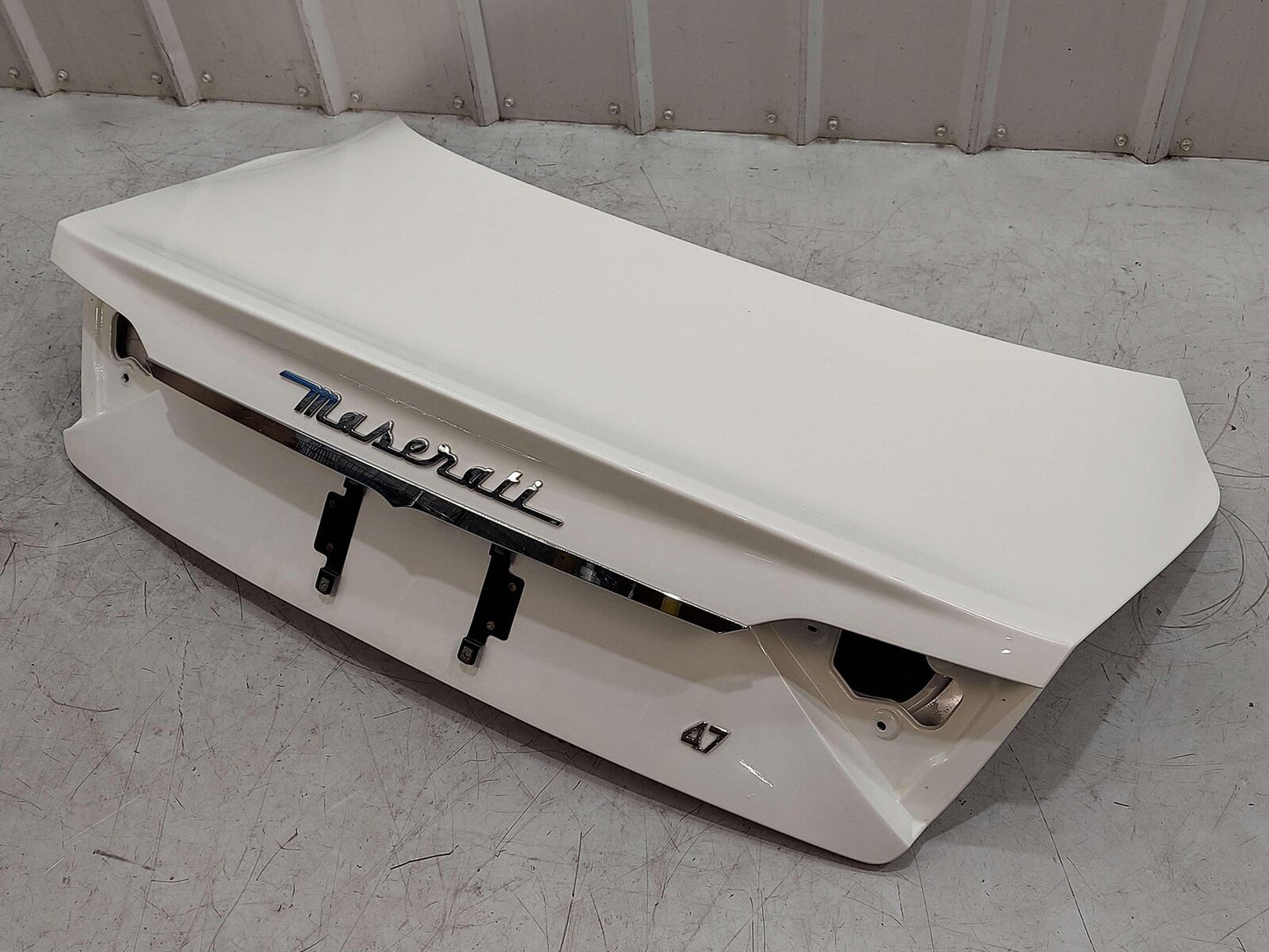 2010 Maserati GranTurismo S M145 Coupe TRUNK DECK LID BIANCO ELDORADO WHITE