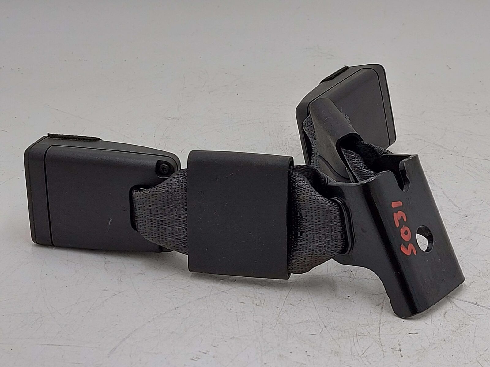 2020 CADILLAC CT5 REAR LEFT SEAT BELT BUCKLE BLACK 84717022