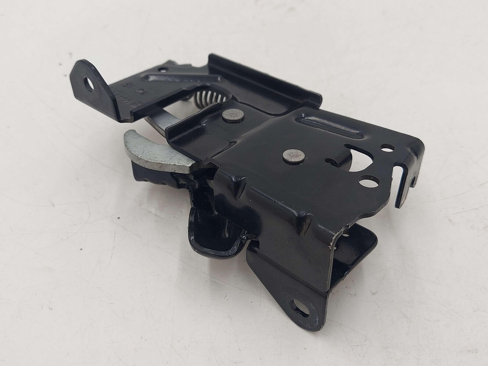 2016 BMW M3 F80 Hood Latch Lock 724254911