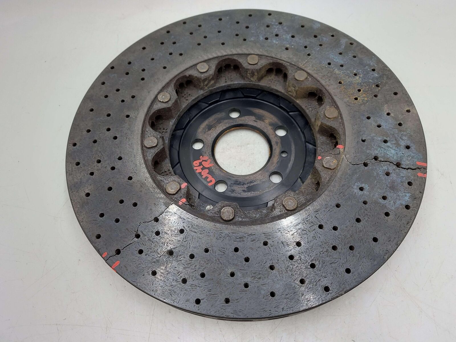 18 Mclaren 720s Front RH Right Brake Rotor 14C0033CP 19K KMS *Crack Parts Only*