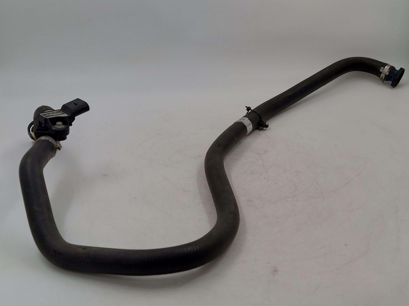 2016 MCLAREN 540C RIGHT AIR PUMP HOSE LINE PIPE 13F0524CP 13F0524CP 0261230167