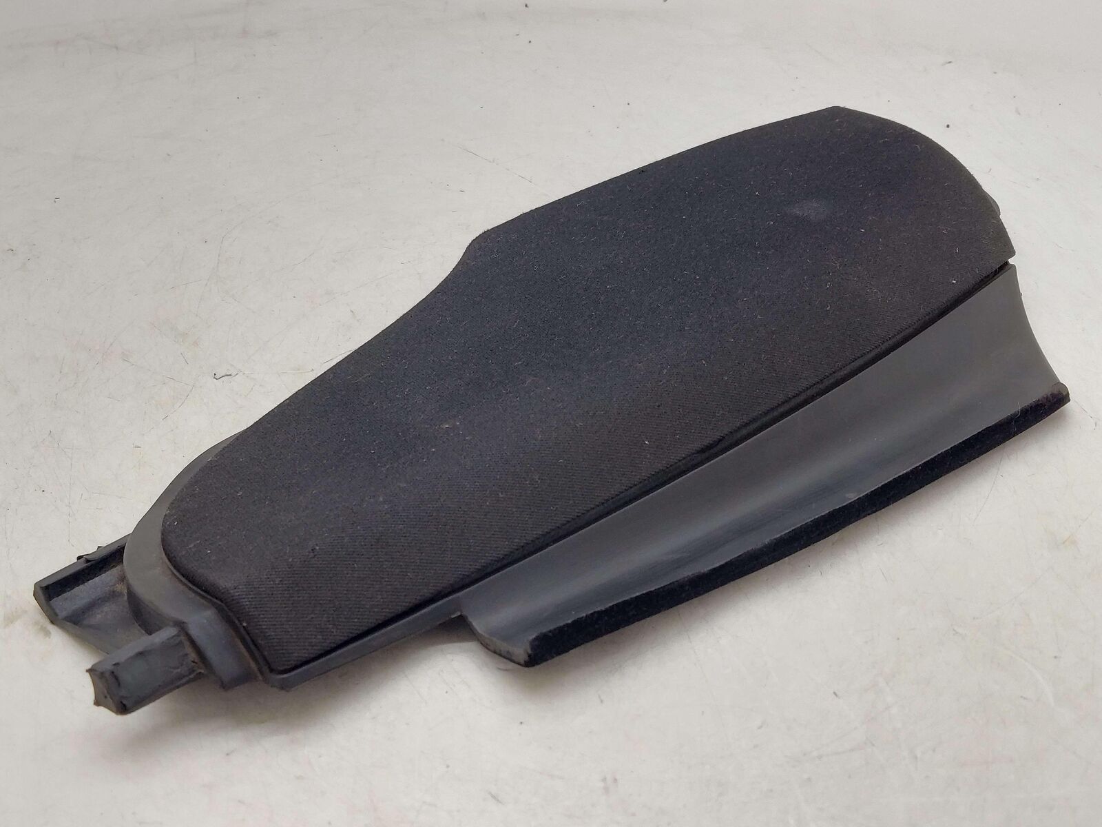 2001 PORSCHE 911 996 CARRERA REAR LEFT C PILLAR TRIM BLACK *NOTE