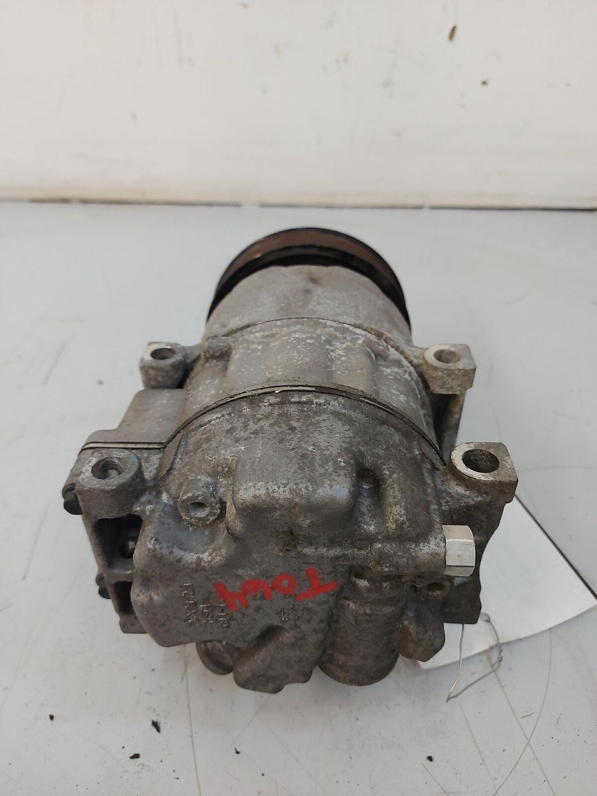 19 20 HYUNDAI SANTA FE A/c Air Compressor 2.0l 97701s2700 20K KM's! SWB 2.0L