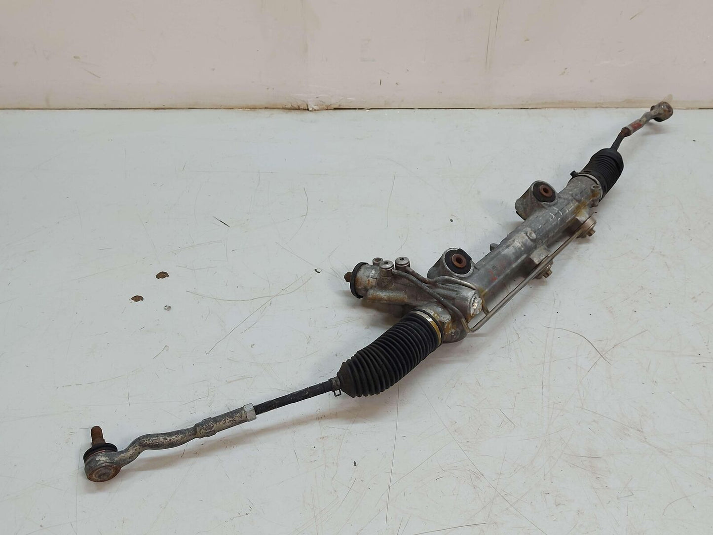 07-09 MERCEDES E320 RIGHT STEERING GEAR RACK PINION 21111011001 *NEEDS ARM*