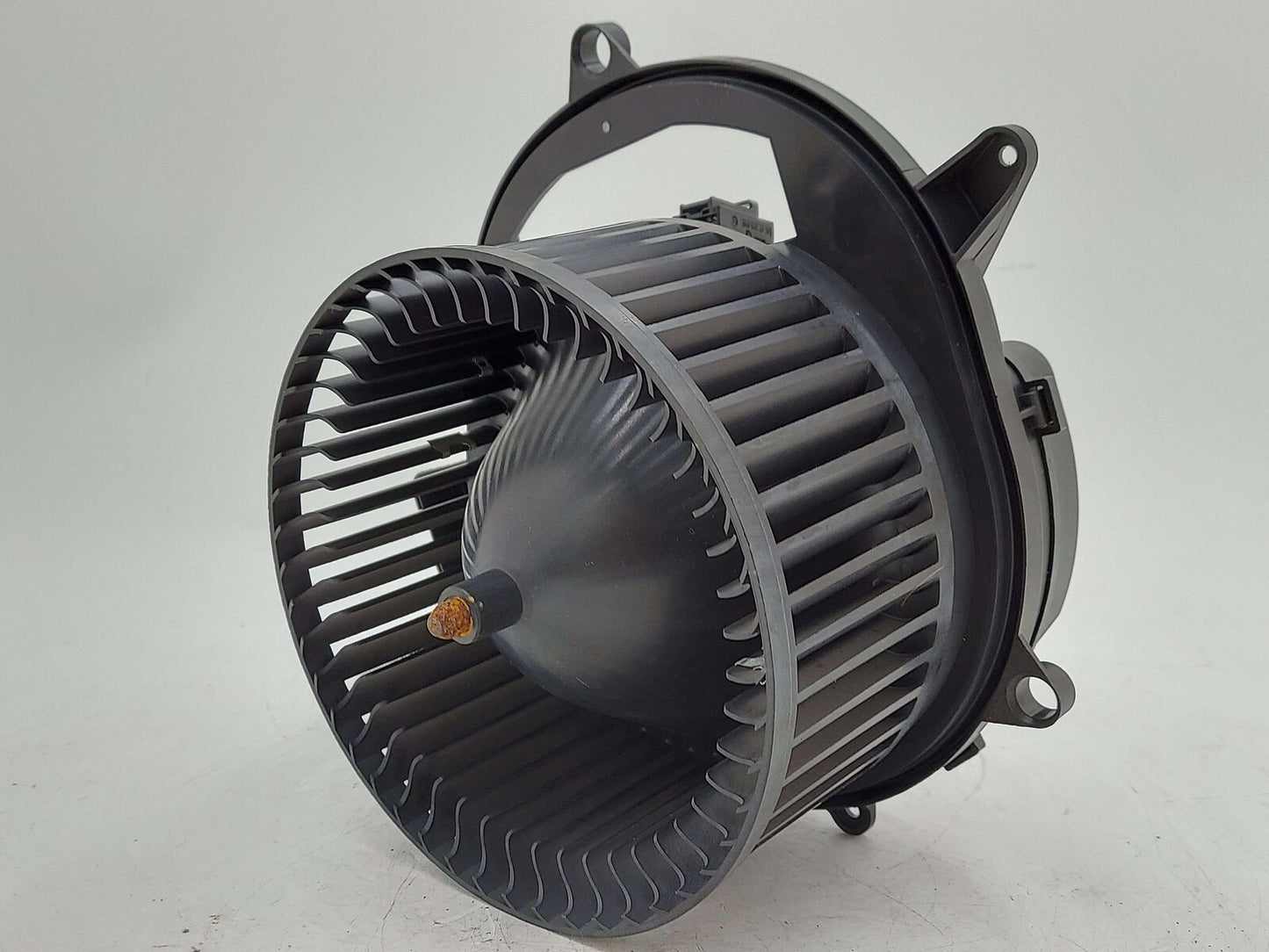 16-19 MERCEDES GLE63S AMG W166 FRONT Heater Blower Motor 1669066100 166906610064