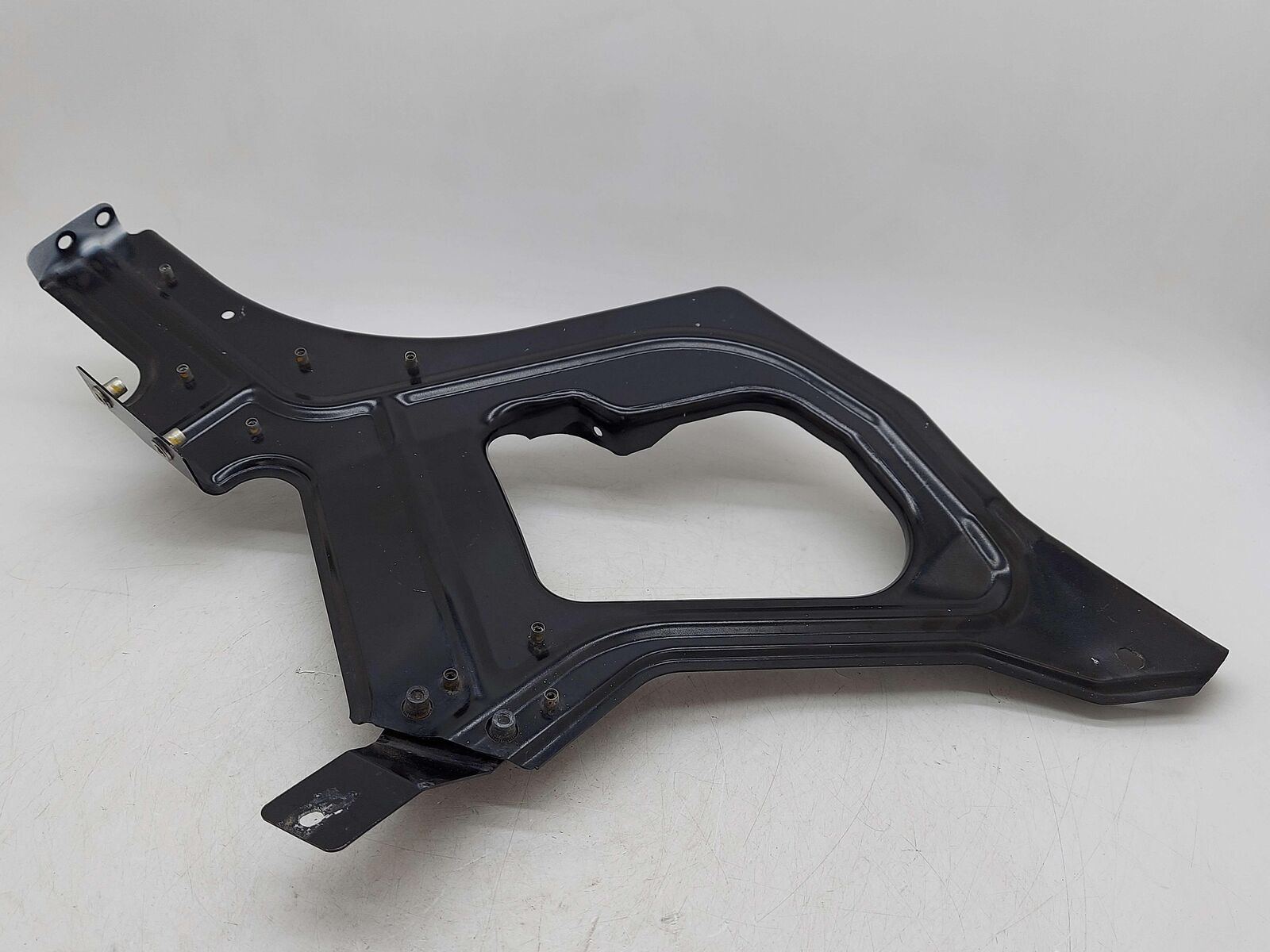 2017 MCLAREN 570S RIGHT LOWER INNER QUARTER BRACKET 13A4887CP