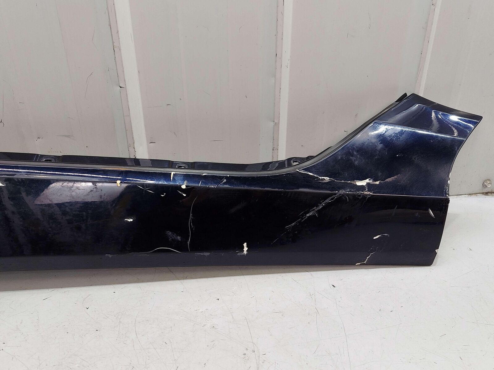 2024 ASTON MARTIN DB12 VOLANTE FRONT LEFT FENDER UPPER ULTRAMARINE BLACK *NOTE