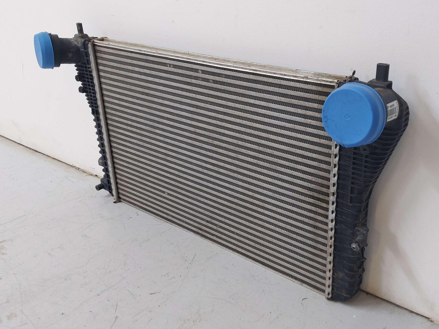 09-18 VW TIGUAN Intercooler 3C0145805R 87K KM'S