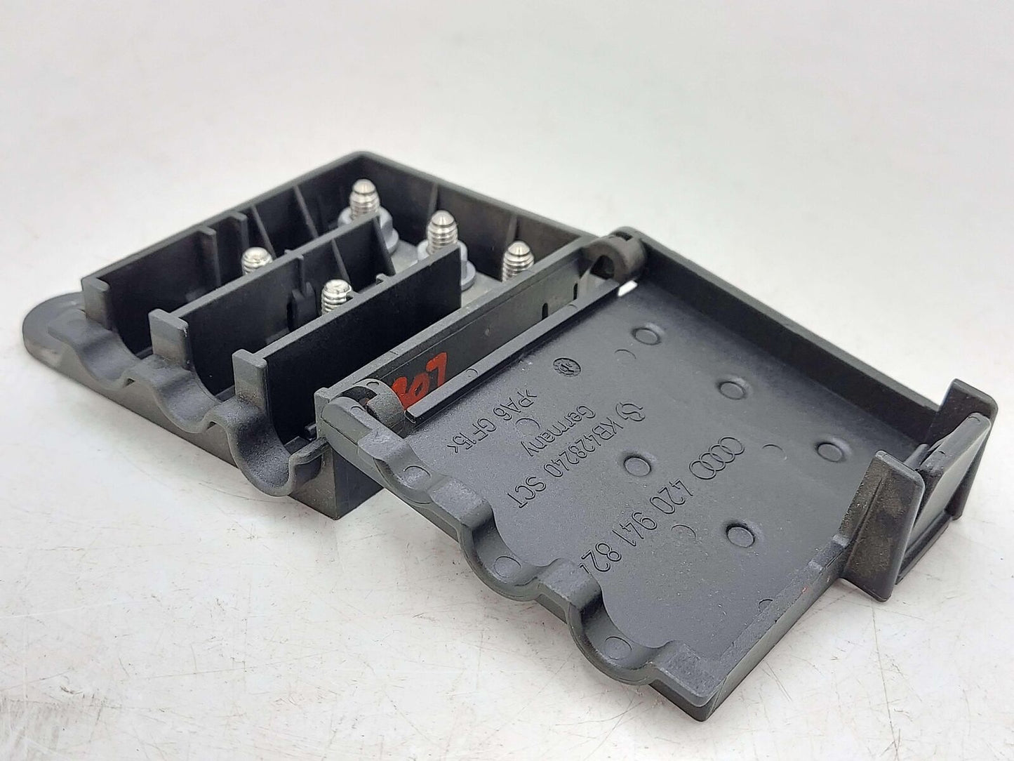 2009 Audi R8 4.2L MT V8 RH Right Kick Panel Fuse Holder Box 420941824