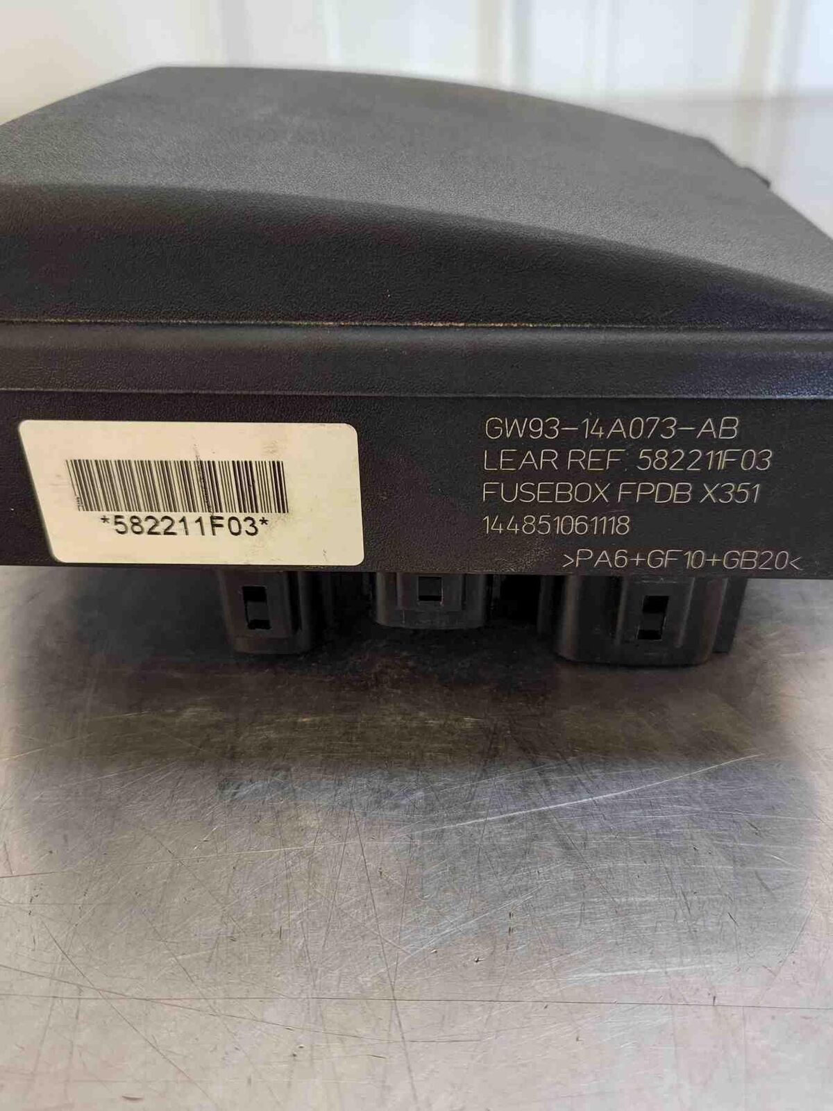 16-19 Jaguar XJ Engine Fuse Box GW93-14A073-AB 4K KMS