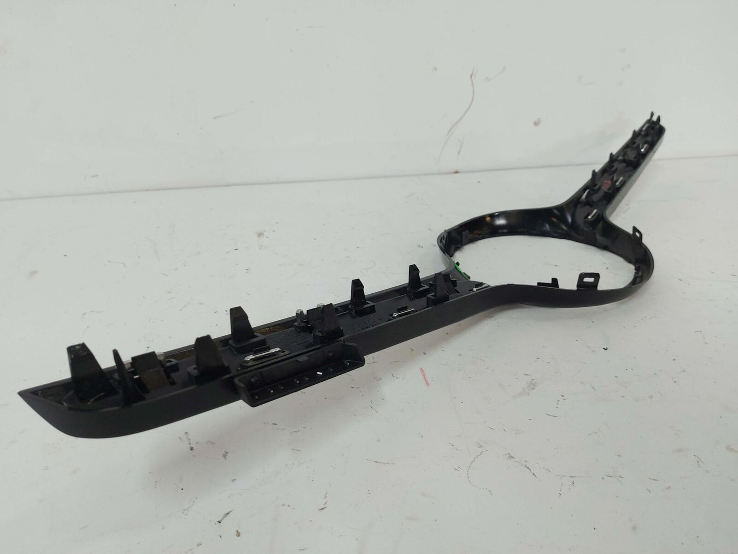 17-20 Mercedes SLC43 Upper Grill Grille Cross Bar A1728853523 *Notes*