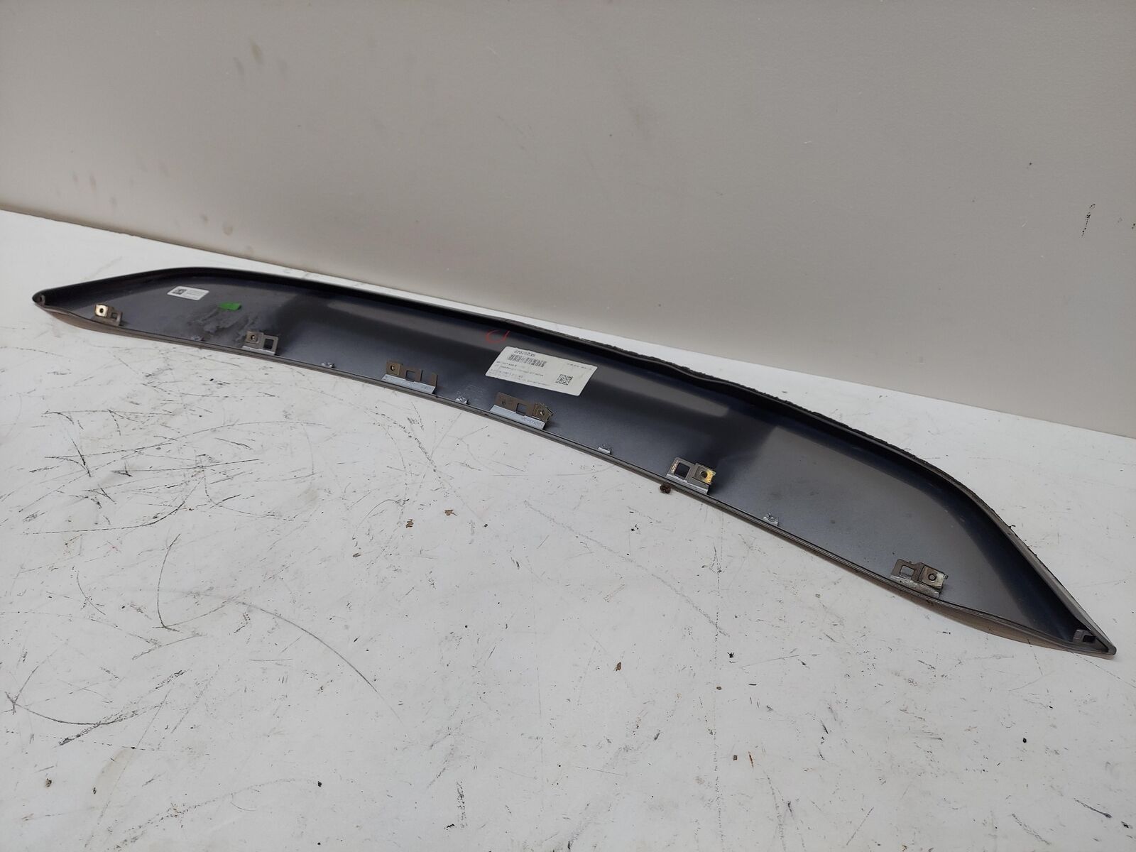 17-19 Porsche Cayman 718 Rear Spoiler Upper Portion Silver 982827933E *Notes*