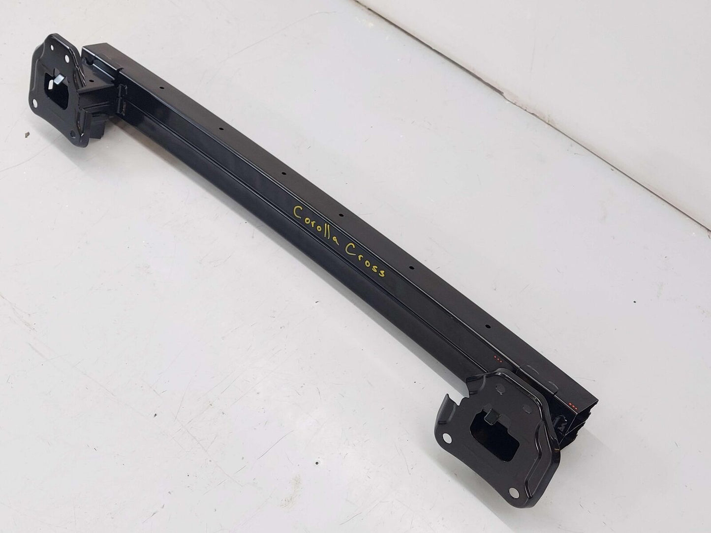 22 TOYOTA COROLLA CROSS REAR BUMPER REINFORCEMENT IMPACT CRASH BAR 520230A010