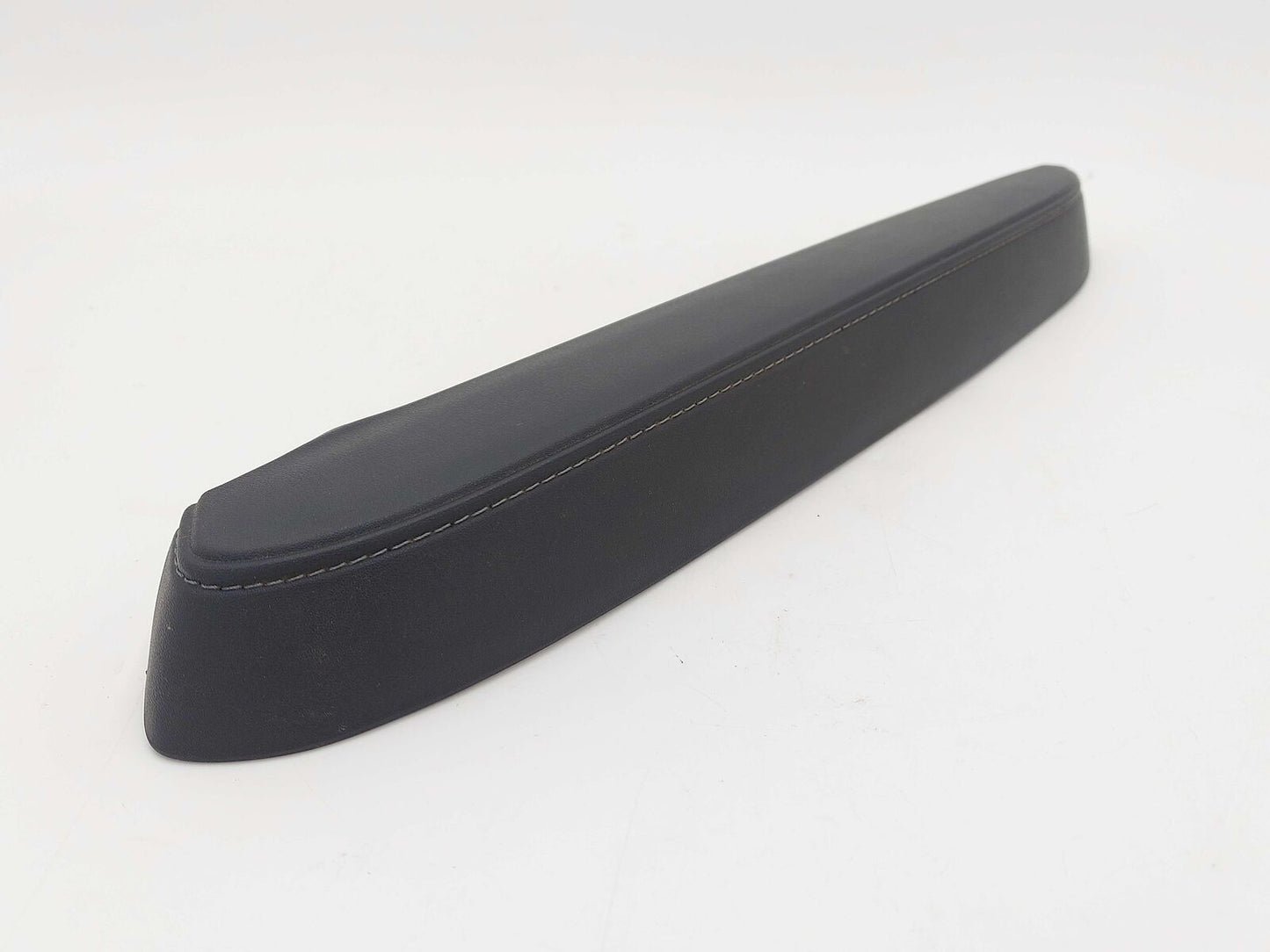 20-23 TOYOTA HIGHLANDER FRONT RIGHT CONSOLE TOP BOLSTER BLACK EB20 LEATHER