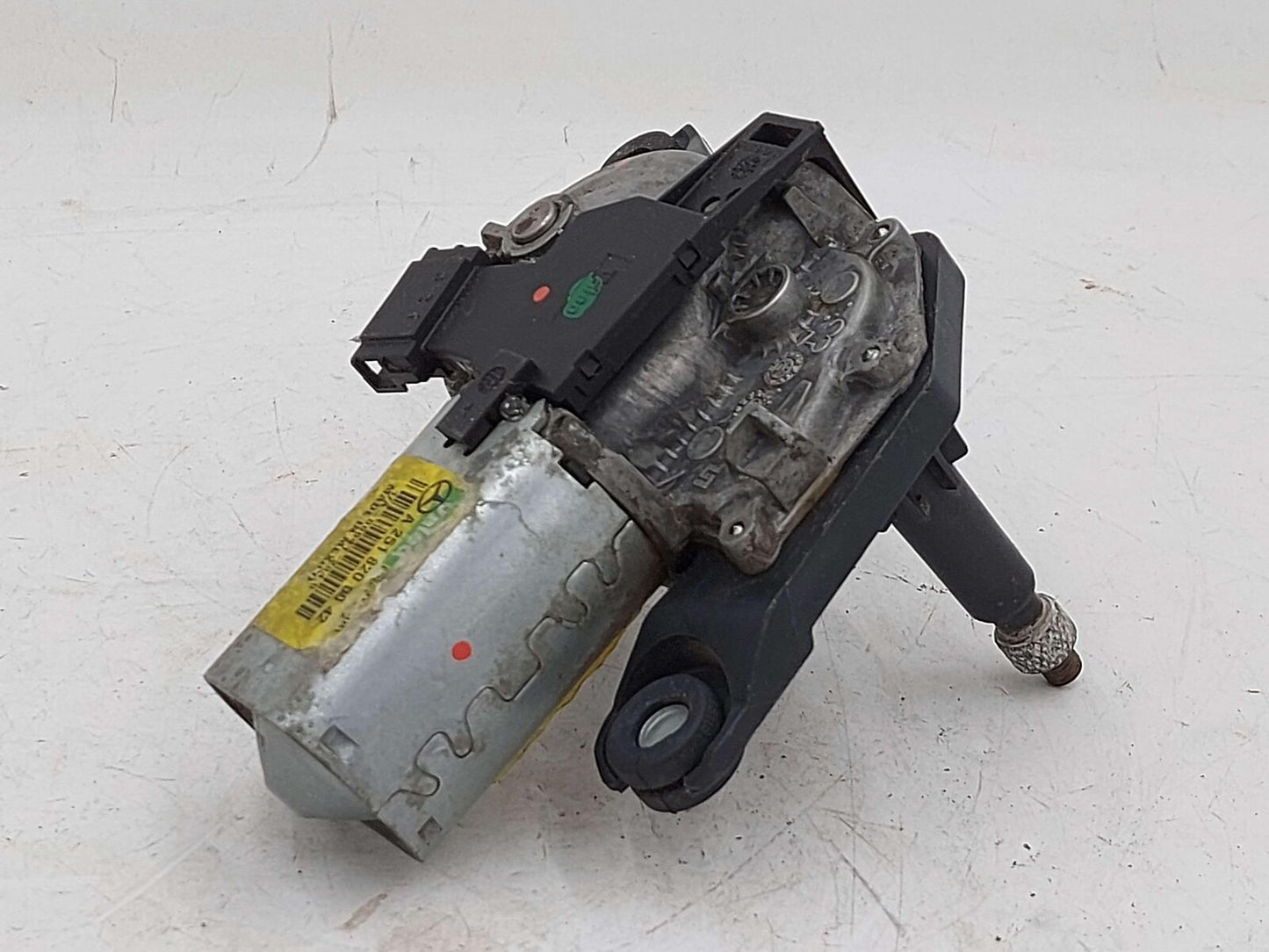 06-15 MERCEDES ML63 AMG W164 REAR WINDSHIELD WIPER MOTOR A2518200042