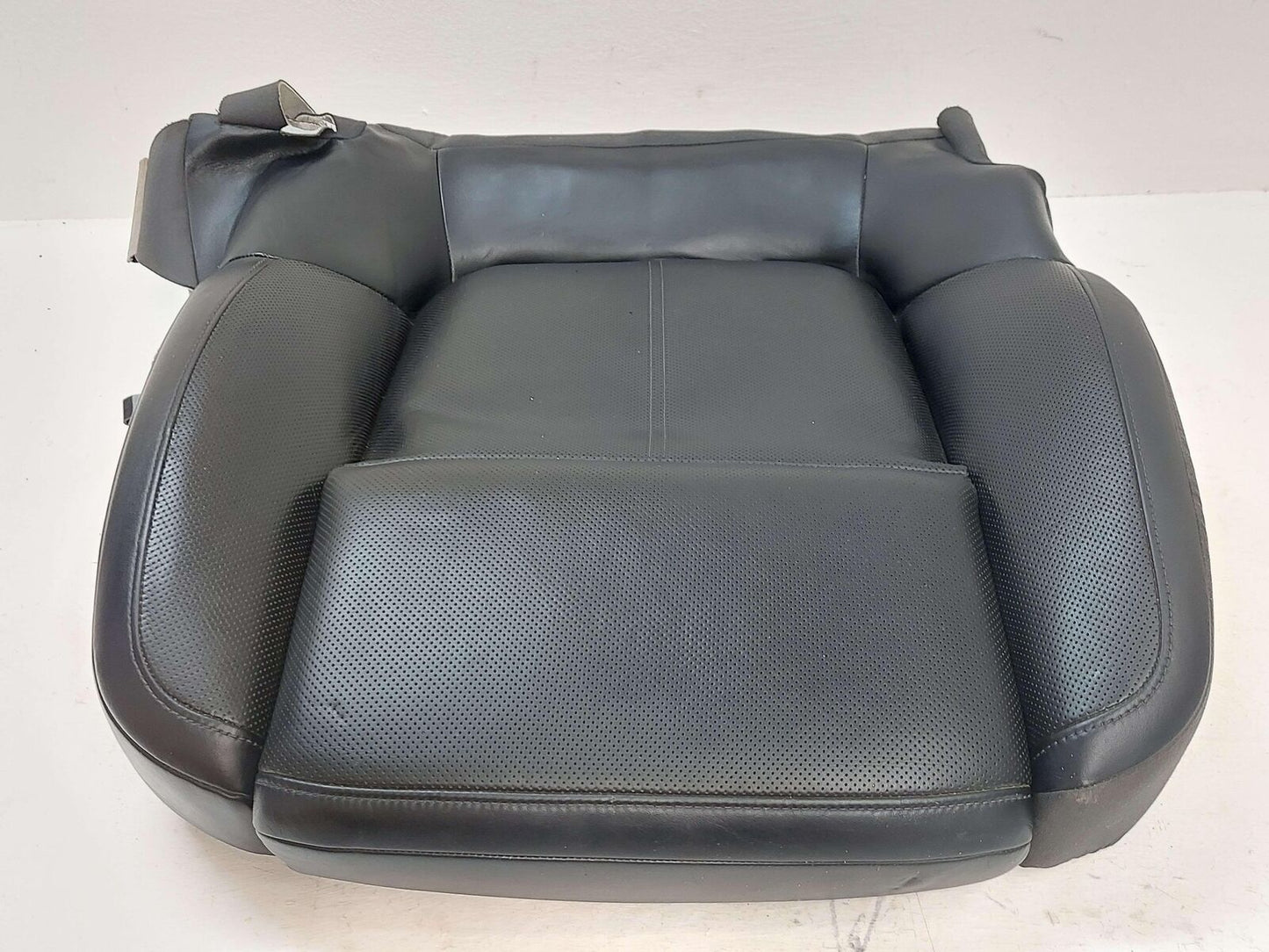 15-18 PORSCHE MACAN S 95B FRONT RIGHT SEAT CUSHION COVER HEATED VENTILATION