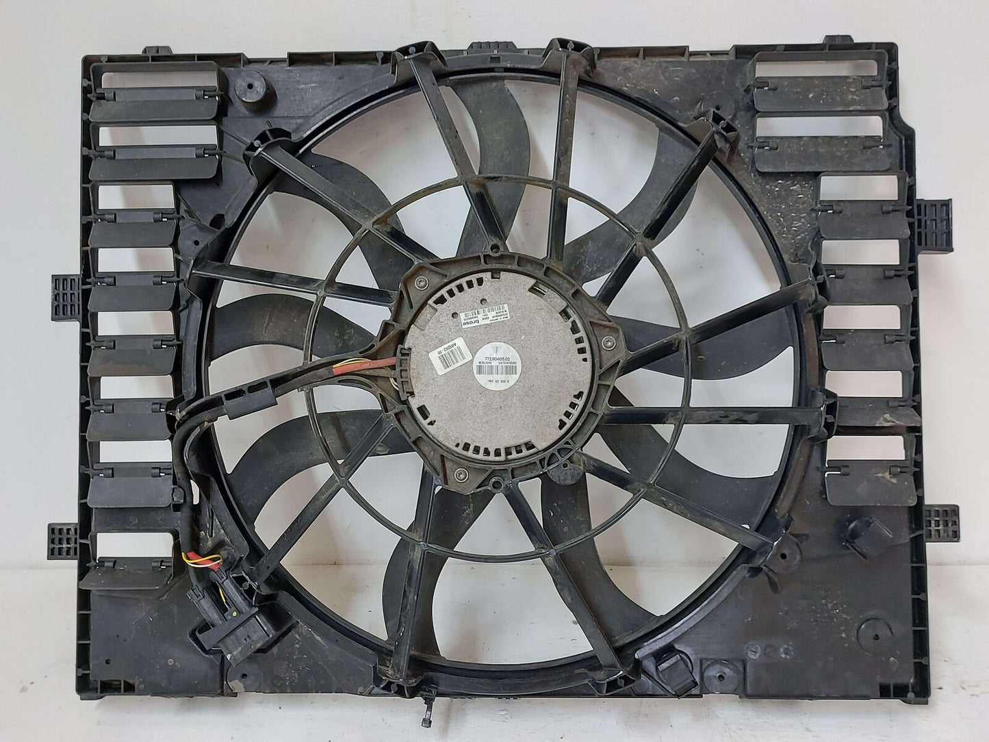 11-18 PORSCHE CAYENNE HYBRID 958 92A 3.0L ELECTRIC COOLING FAN MOTOR 7P0121203E