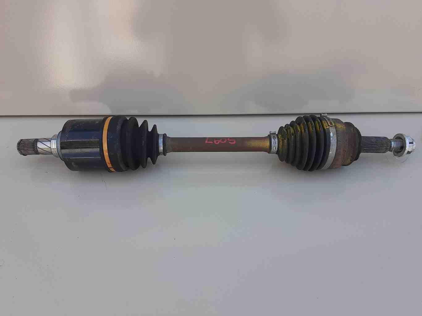 16-20 MITSUBISHI OUTLANDER Front LH Left CV Axle Shaft Awd 81K KM's