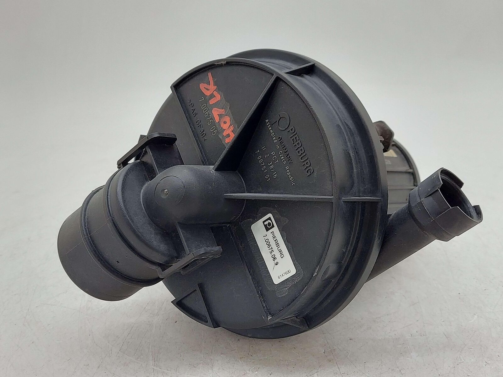 2017 MCLAREN 570S REAR LEFT AIR PUMP 3.8L 700675069 70067505 935264604396