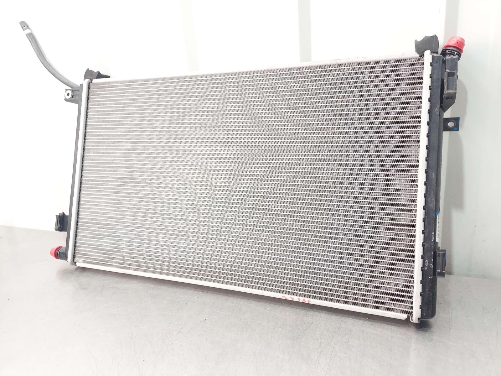 2024 ASTON MARTIN DB12 VOLANTE FRONT COOLANT RADIATOR 4.0L SECONDARY *NOTE