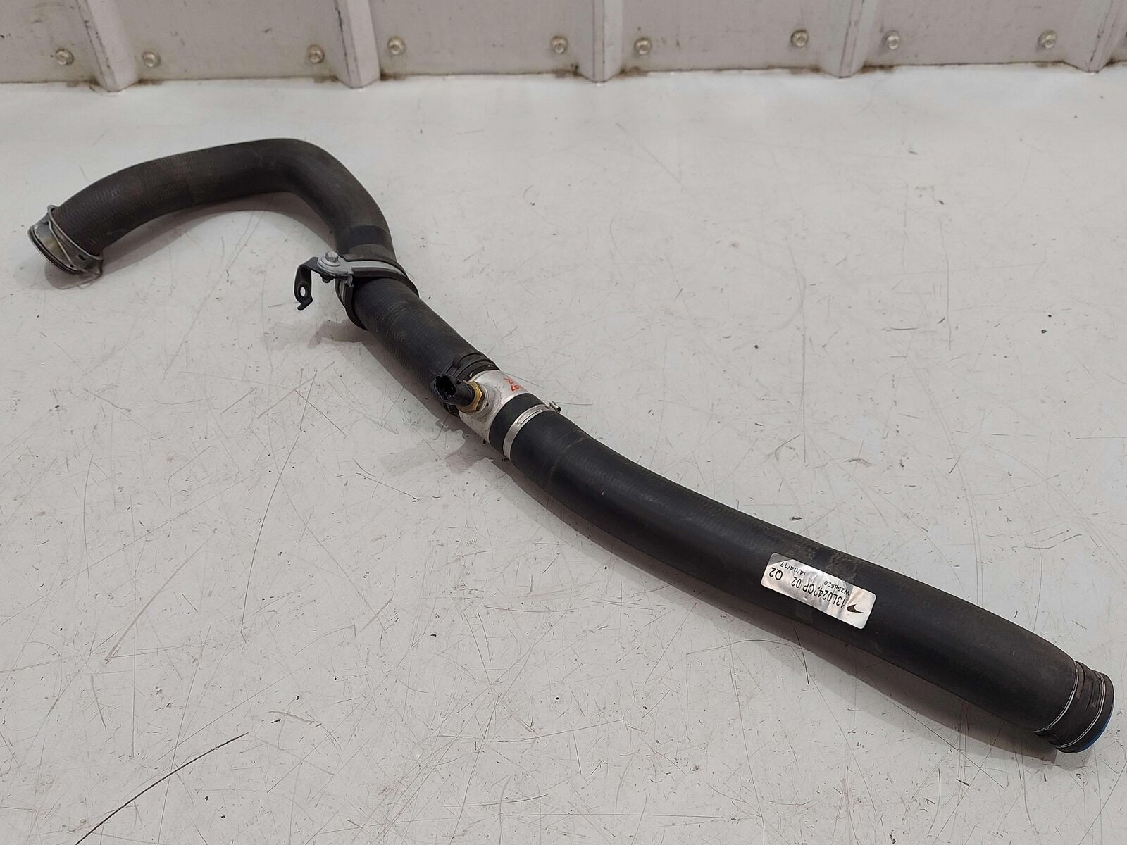 2017 MCLAREN 570S RIGHT RADIATOR HOSE PIPE W/ SENSOR 13L0242CP