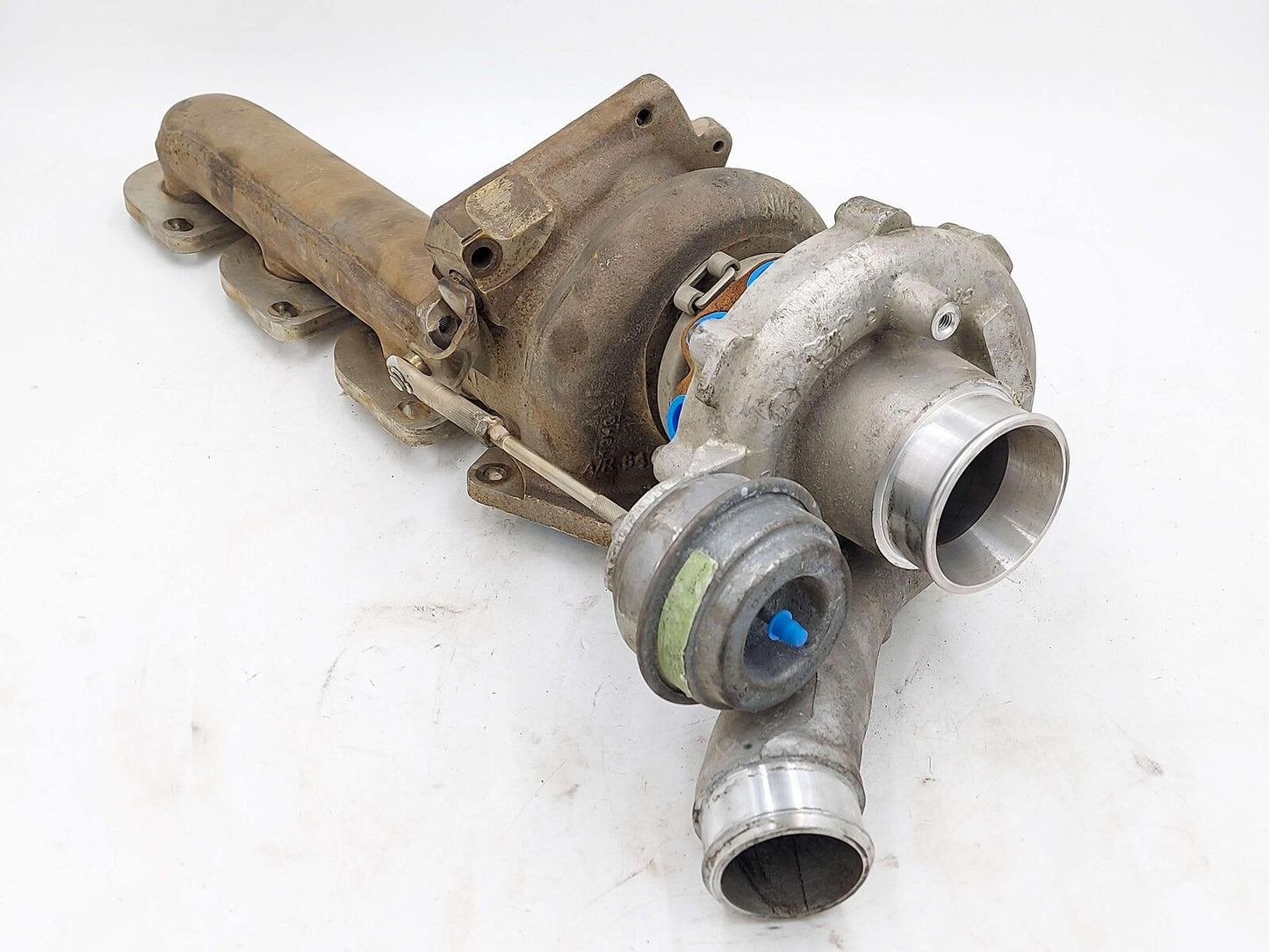 12-18 Mercedes W218 CLS63S AMG LEFT TURBO TURBOCHARGER 5.5L 1570900780