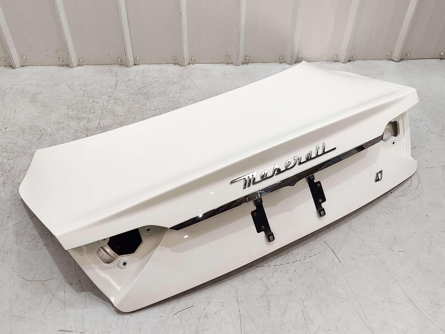 2010 Maserati GranTurismo S M145 Coupe TRUNK DECK LID BIANCO ELDORADO WHITE