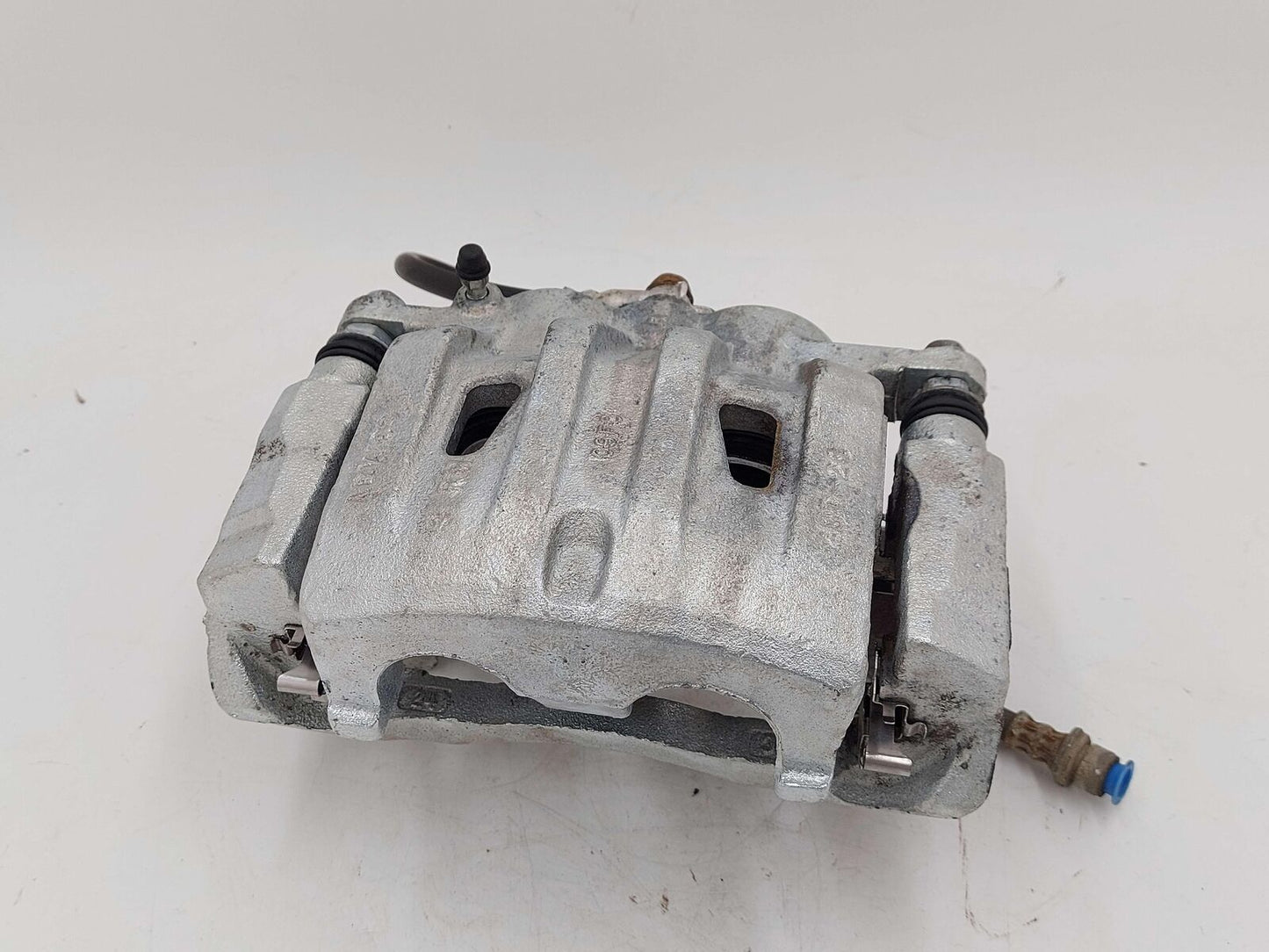 20-23 TOYOTA HIGHLANDER FRONT RIGHT BRAKE CALIPER 477300E070 477300E071