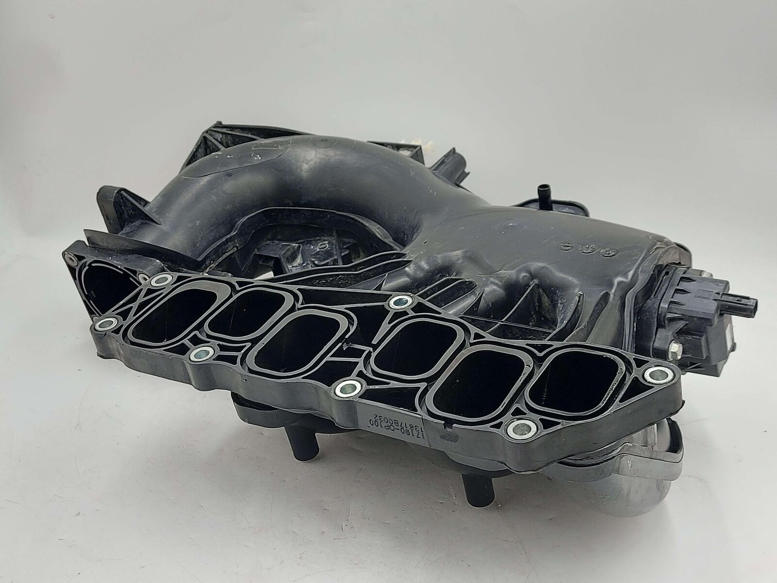 16-22 TOYOTA TACOMA UPPER INTAKE MANIFOLD 17190-0P100