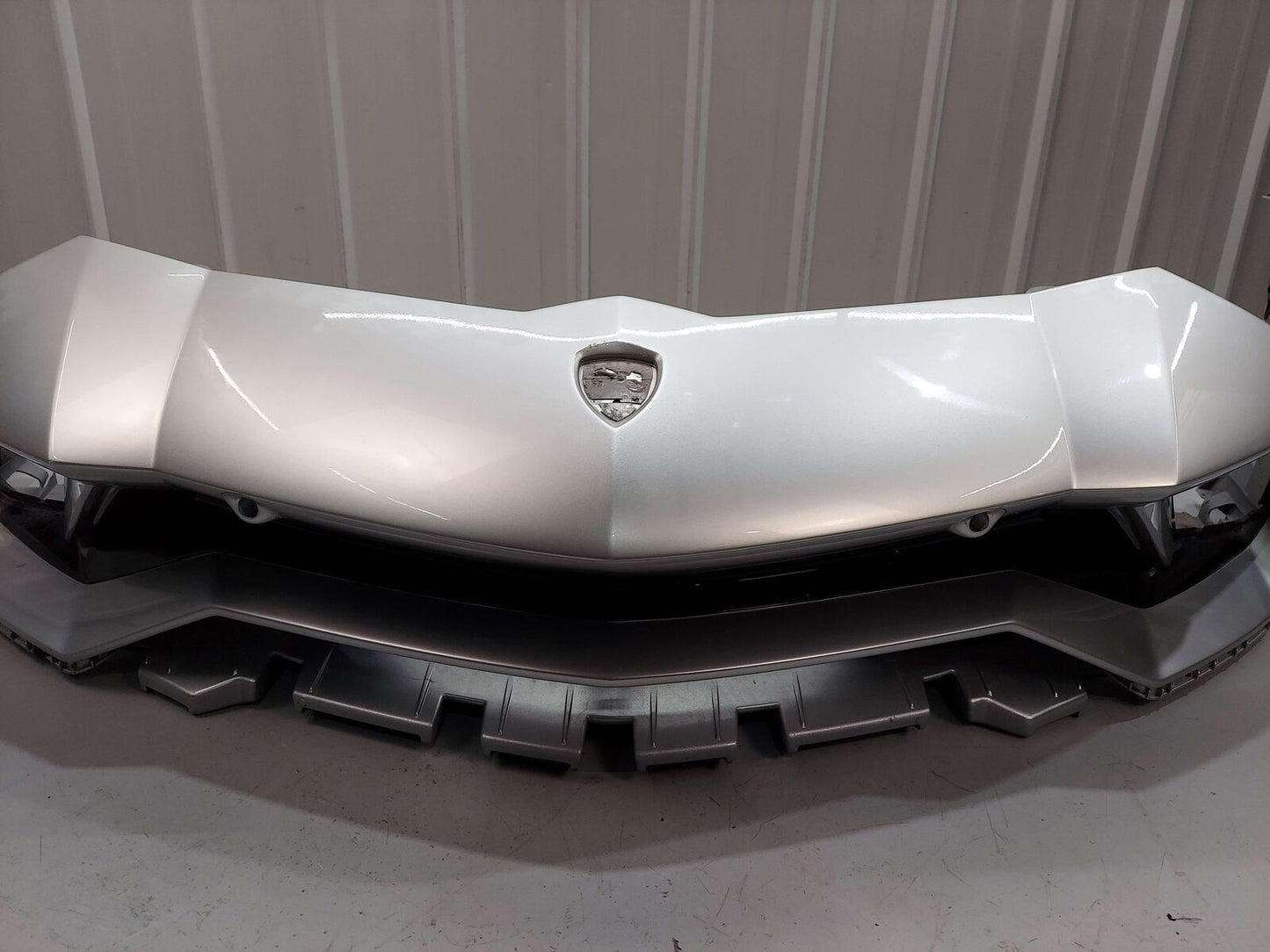 2018 LAMBORGHINI AVENTADOR S LP740-4 FRONT RIGHT BUMPER COVER *NOTE