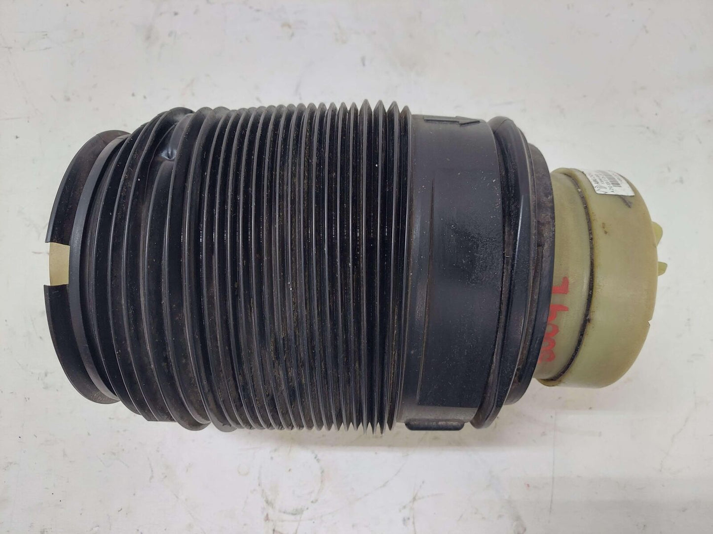 12-18 MERCEDES CLS63 AMG C218 REAR LEFT AIR SPRING A2123200725