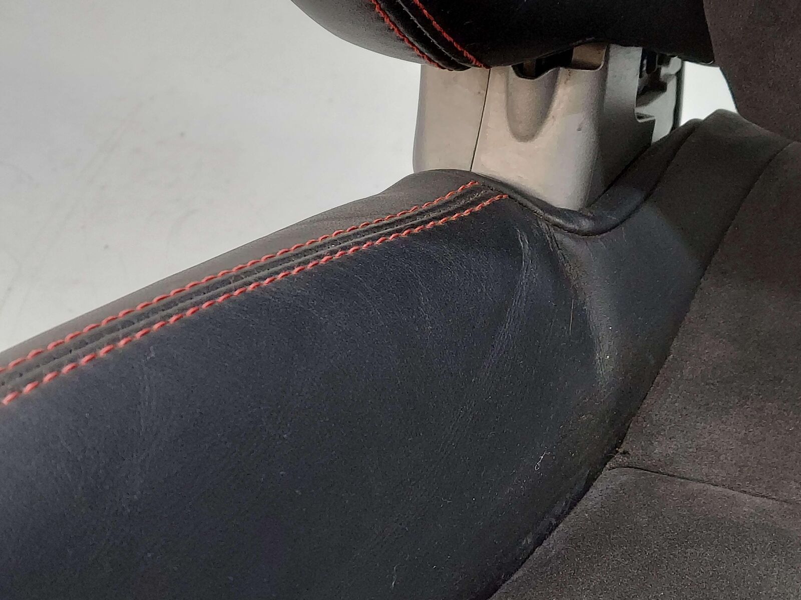 14-16 PORSCHE 911 991 GT3 RIGHT SEAT BLACK LEATHER ALCANTARA RED STITCH 18 WAY