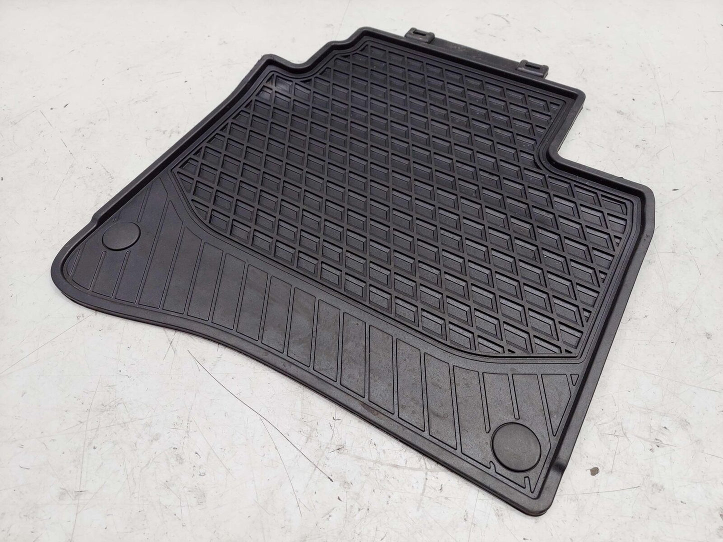 2019 MERCEDES S-CLASS S560 W222 FLOOR MAT OEM BLACK RUBBER MAT SET *WORN/GOUGES*