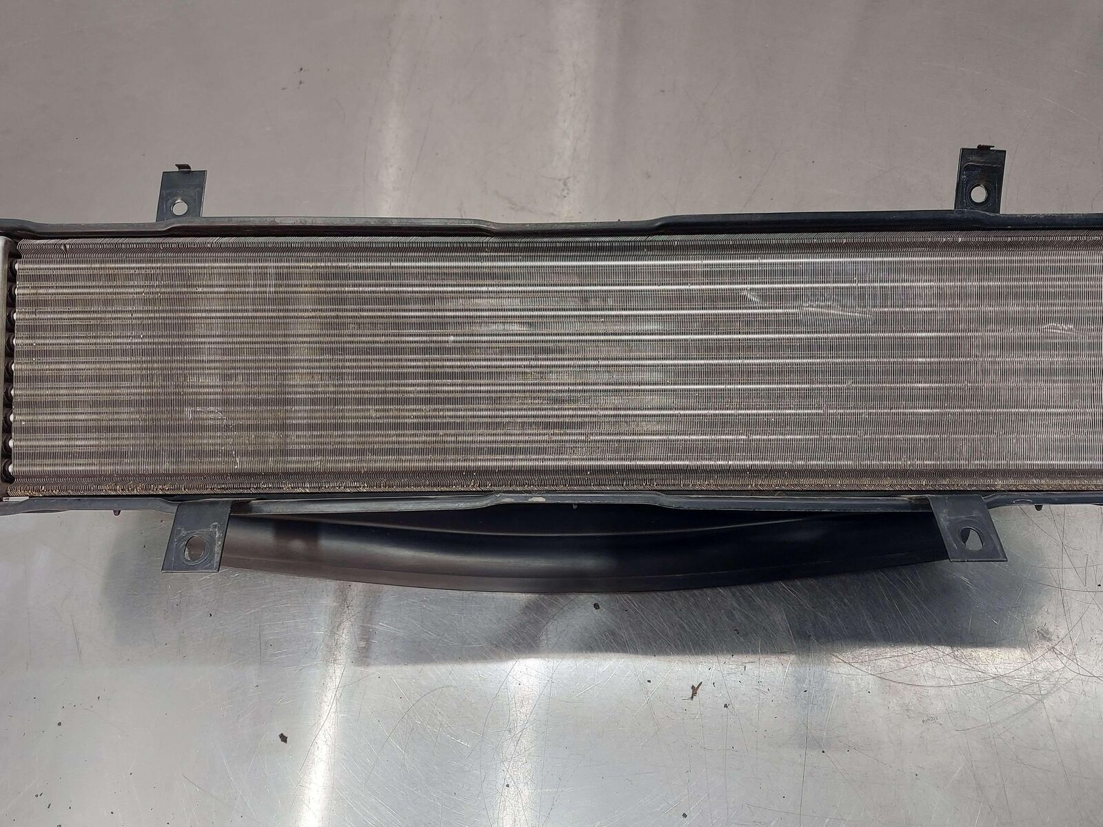 99-05 PORSCHE 911 996 CARRERA COOLANT RADIATOR CENTER *BENT FINS*