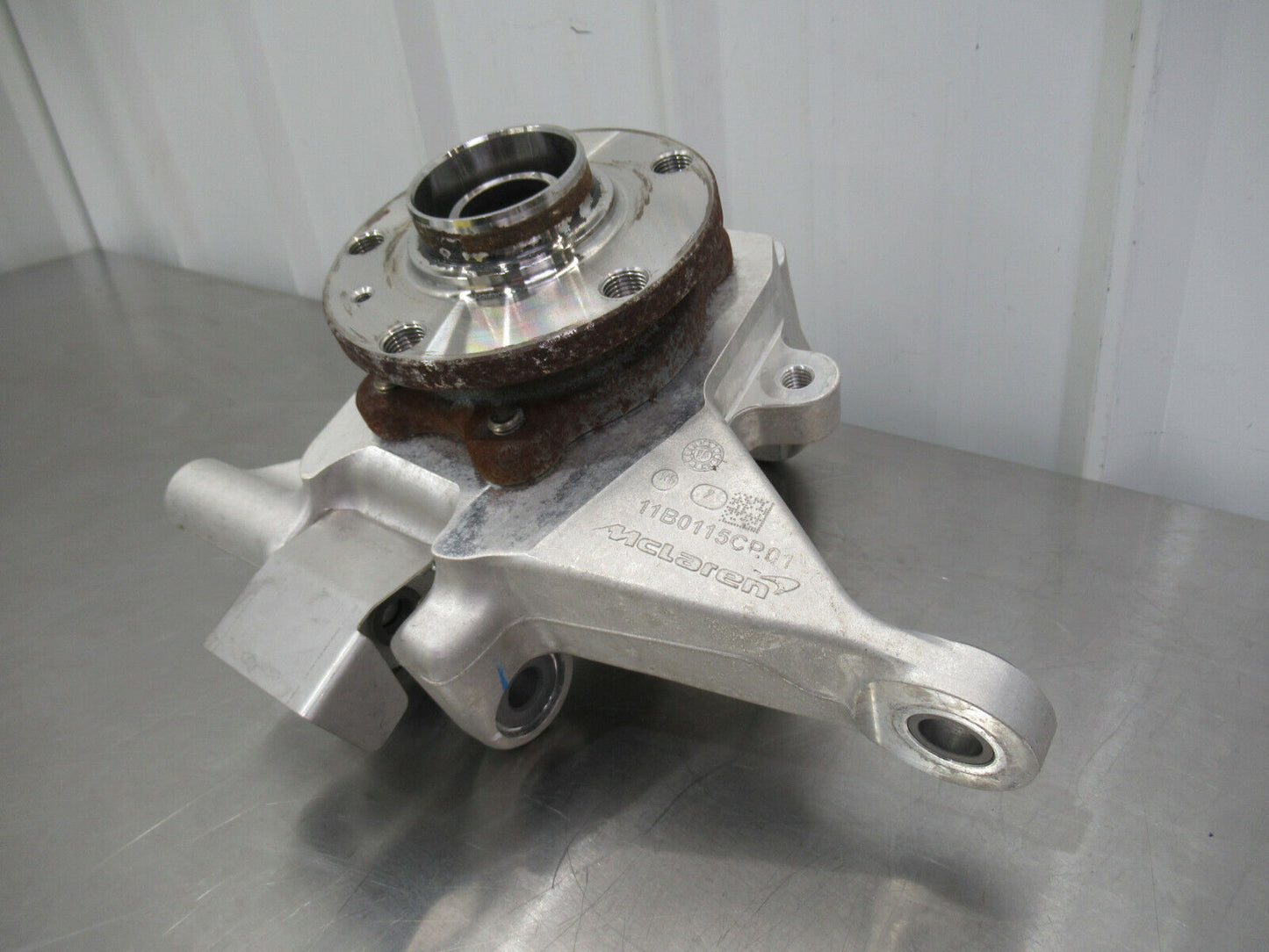 T020 2016 16 MCLAREN 570S LH LEFT REAR HUB KNUCKLE UNDER 1000 MILES! 