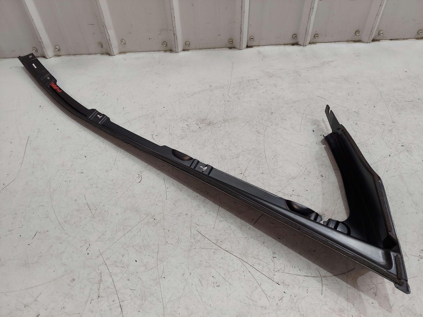 2016 MCLAREN 540C RIGHT DOOR BLADE MOUNTING TRIM 13A5859CP 13A3998CP