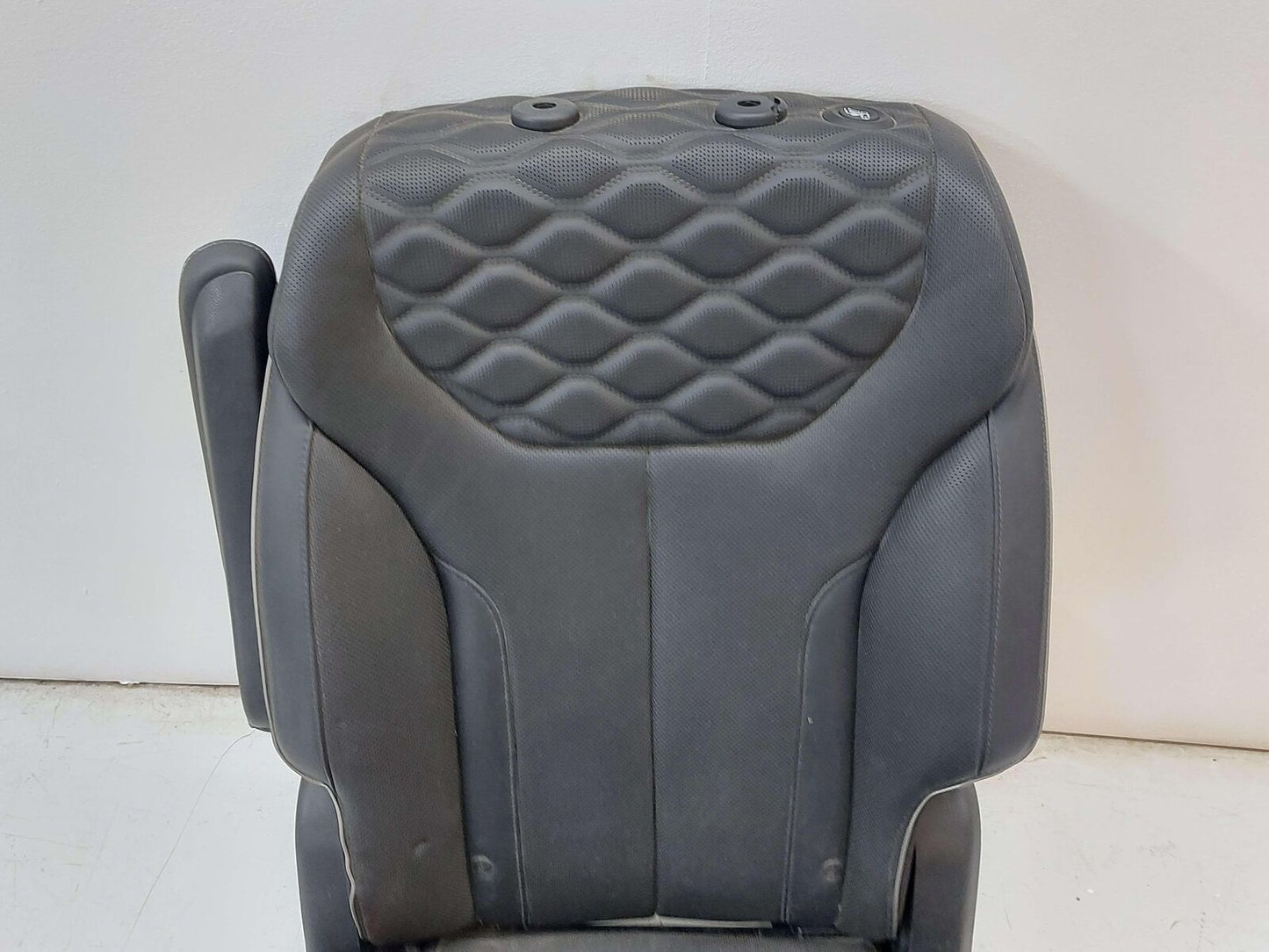 2020 HYUNDAI PALISADE REAR LEFT SEAT CAPTAIN BUCKET BLACK NAPPA LEATHER