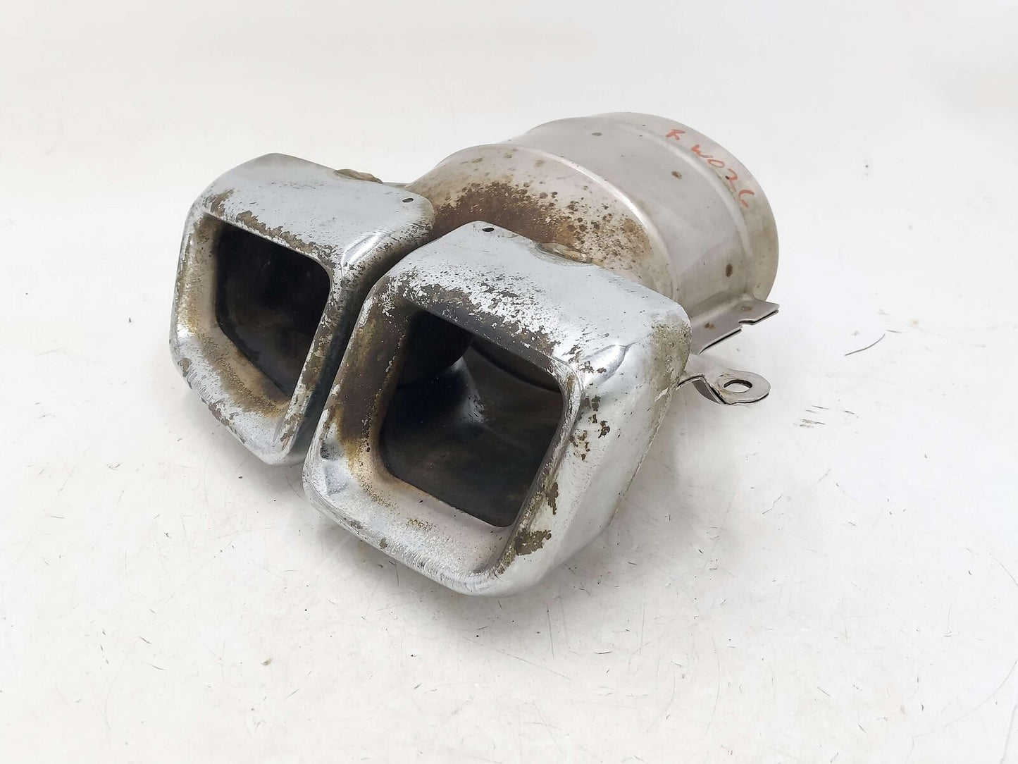 13-16 MERCEDES GL63 AMG X166 RIGHT EXHAUST MUFFLER TIP *PEELING CHROME*