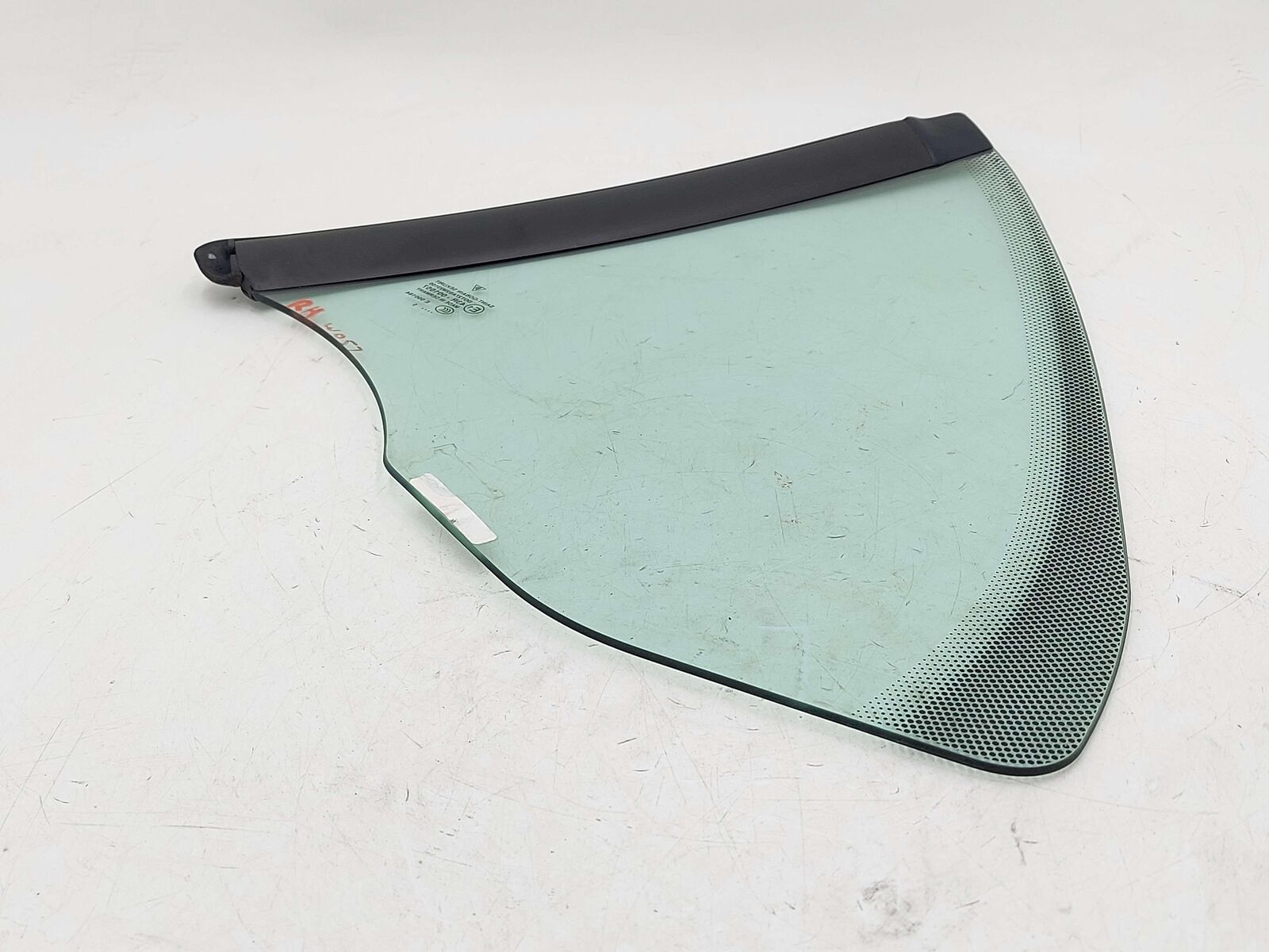 Porsche 911 997 Carrera S RIGHT QUARTER WINDOW GLASS CONVERTIBLE